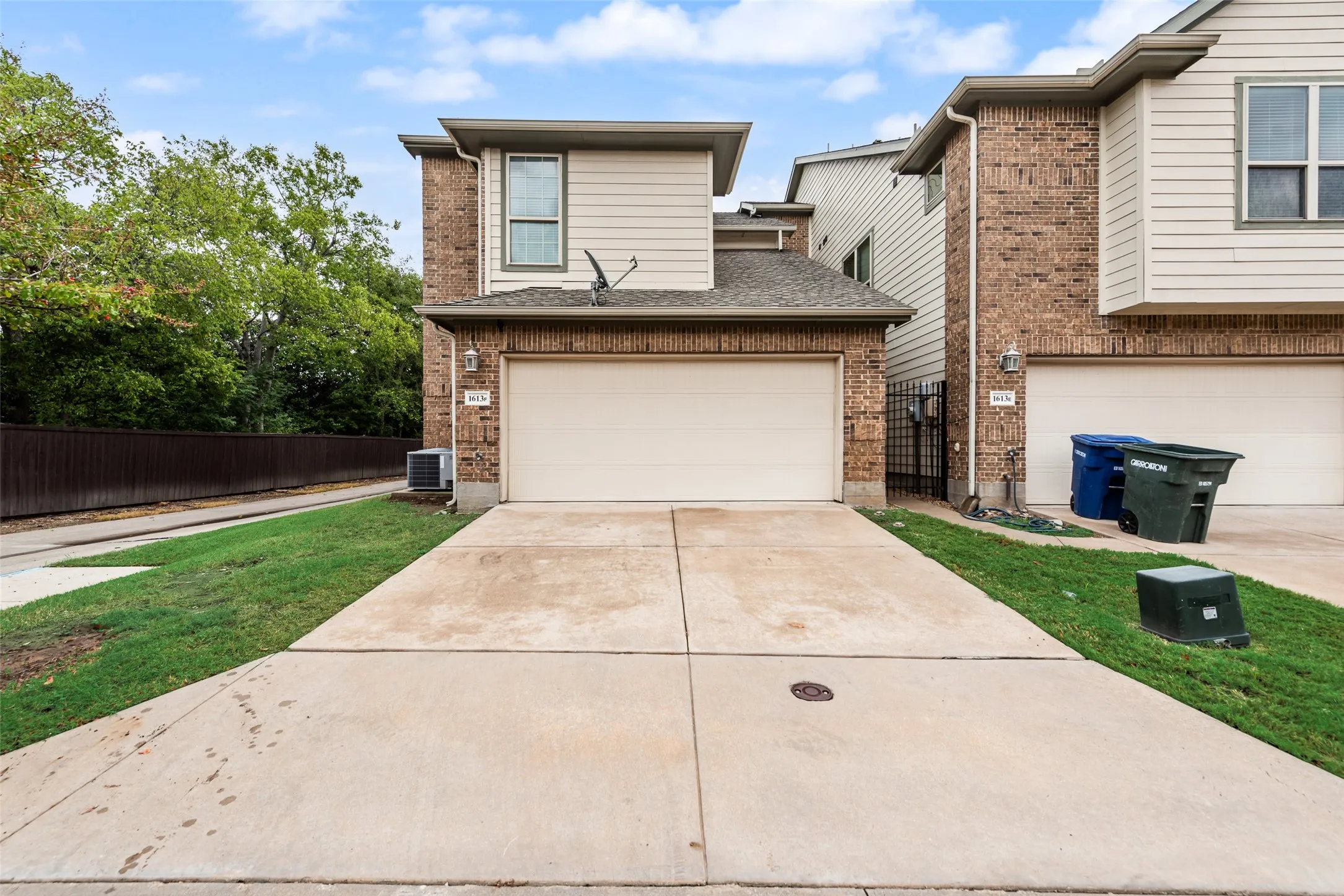 Townhouse For Rent in Denton County , 1613 Black Duck Terrace F, Carrollton, Texas 75010, 3 Bedroom, 3 Bathroom, 2 Garage spaces, 1,947 Sqft, built in 2010, mls#21397329, Real Estate Agent in Carrollton, Homes For Rent in Denton county, Homes For Rent in Carrollton, Realtor in Carrollton Texas, Real Estate Brokerage Independent Realty Texas, Luminita Cordes Realtor