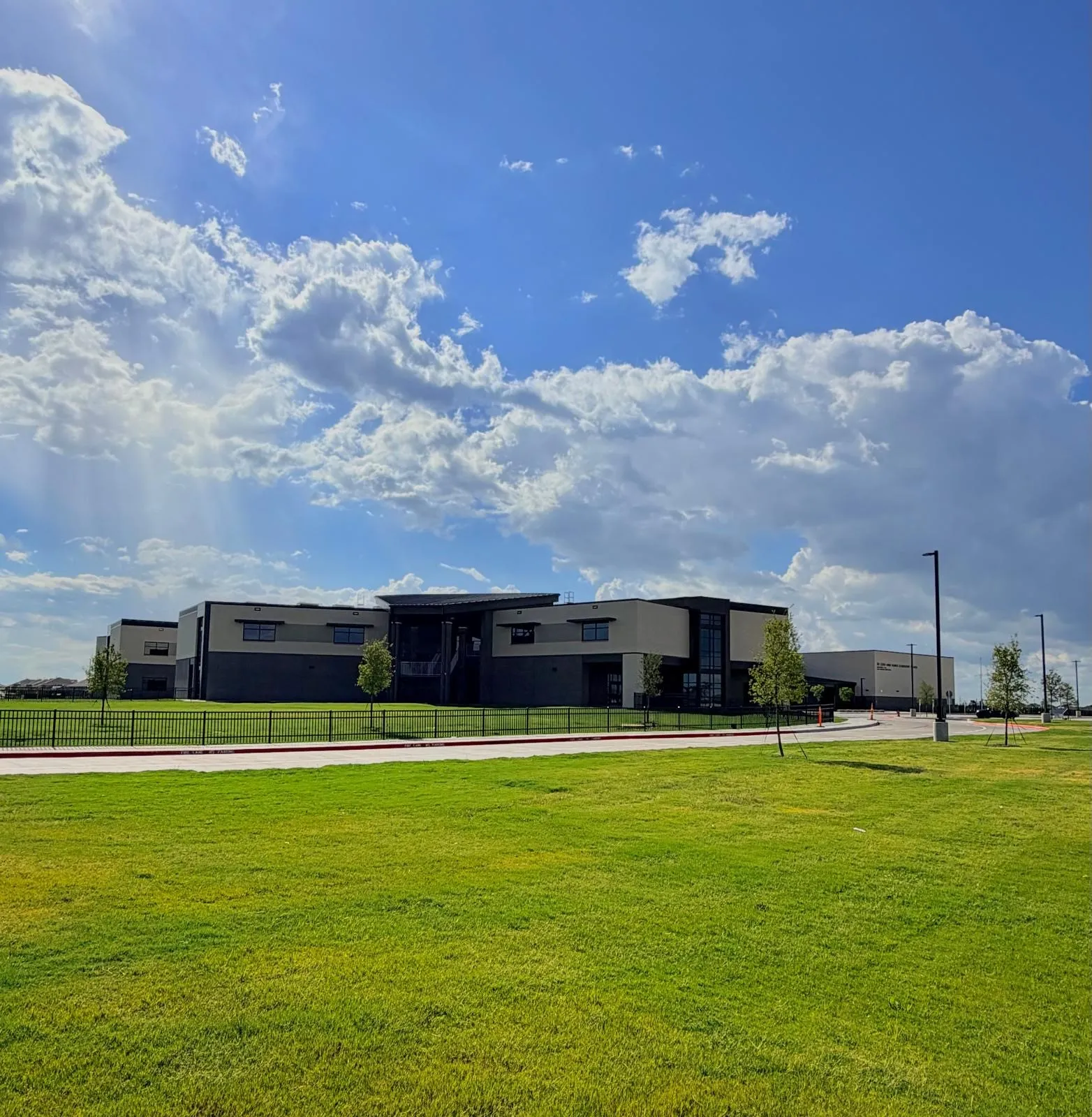 Single Family Residence For Rent in Denton County , 1009 Blazin Bronco Trail, Fort Worth, Texas 76052, 4 Bedroom, 3 Bathroom, 2 Garage spaces, 2,175 Sqft, built in 2024, mls#21404439, Real Estate Agent in Fort Worth, Homes For Rent in Denton county, Homes For Rent in Fort Worth, Realtor in Fort Worth Texas, Real Estate Brokerage Independent Realty Texas, Luminita Cordes Realtor