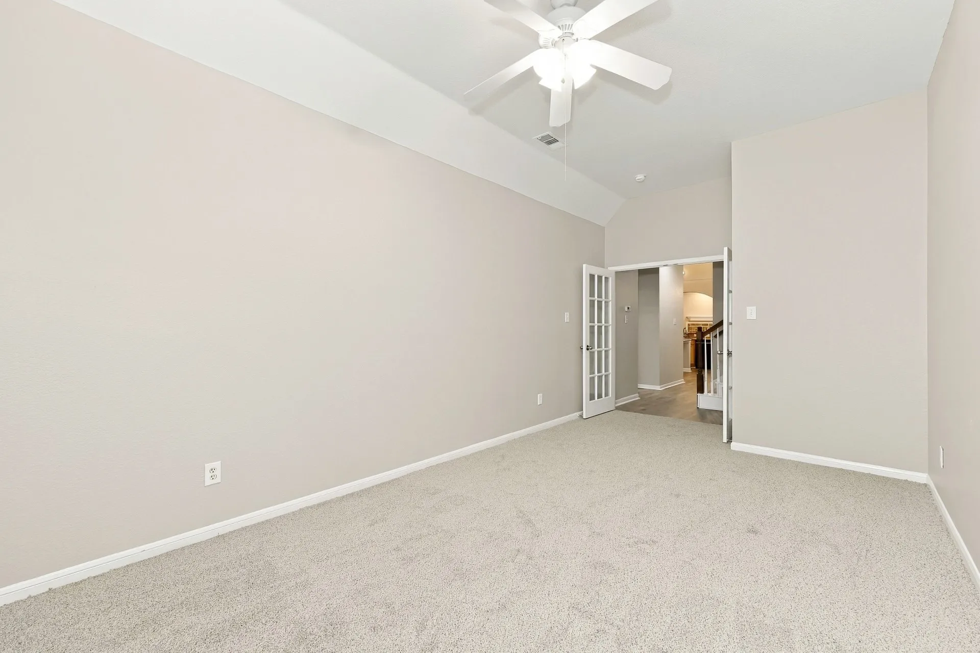 Single Family Residence For Sale in Tarrant County , 4203 Wildbriar Lane, Mansfield, Texas 76063, 4 Bedroom, 4 Bathroom, 2 Garage spaces, 3,591 Sqft, built in 2002, mls#21402443, Real Estate Agent in Mansfield, Homes For Sale in Tarrant county, Homes For Sale in Mansfield, Realtor in Mansfield Texas, Real Estate Brokerage Independent Realty Texas, Luminita Cordes Realtor