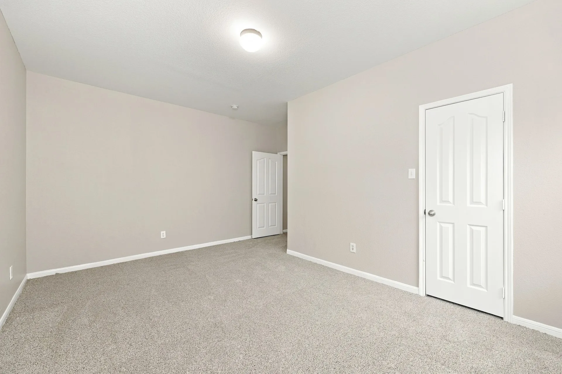 Single Family Residence For Sale in Tarrant County , 4203 Wildbriar Lane, Mansfield, Texas 76063, 4 Bedroom, 4 Bathroom, 2 Garage spaces, 3,591 Sqft, built in 2002, mls#21402443, Real Estate Agent in Mansfield, Homes For Sale in Tarrant county, Homes For Sale in Mansfield, Realtor in Mansfield Texas, Real Estate Brokerage Independent Realty Texas, Luminita Cordes Realtor