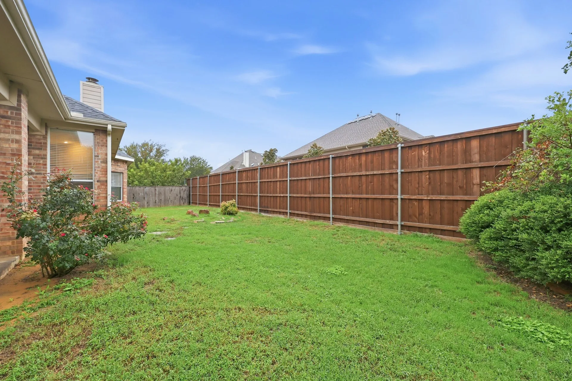Single Family Residence For Sale in Tarrant County , 4203 Wildbriar Lane, Mansfield, Texas 76063, 4 Bedroom, 4 Bathroom, 2 Garage spaces, 3,591 Sqft, built in 2002, mls#21402443, Real Estate Agent in Mansfield, Homes For Sale in Tarrant county, Homes For Sale in Mansfield, Realtor in Mansfield Texas, Real Estate Brokerage Independent Realty Texas, Luminita Cordes Realtor