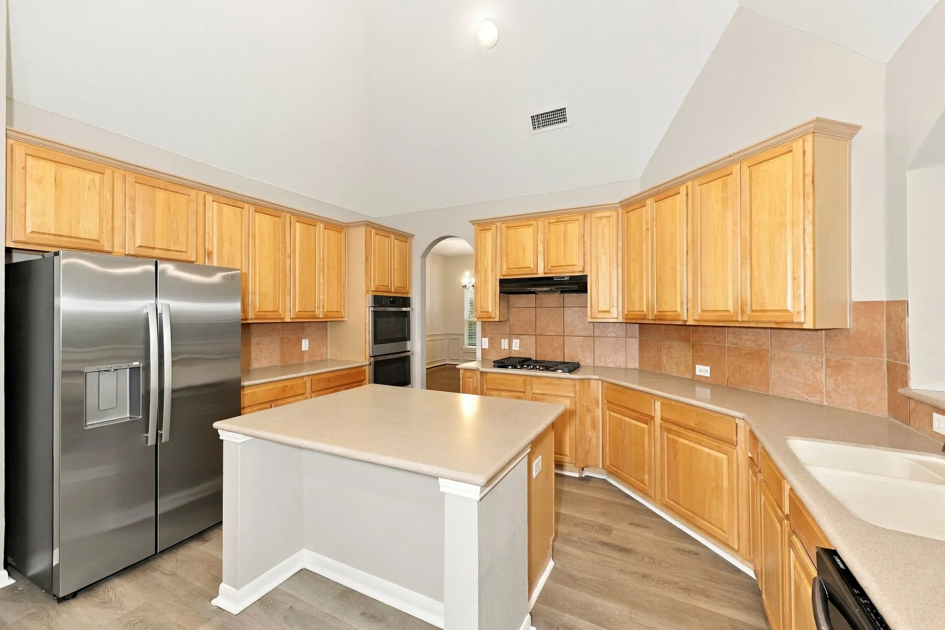 Single Family Residence For Sale in Tarrant County , 4203 Wildbriar Lane, Mansfield, Texas 76063, 4 Bedroom, 4 Bathroom, 2 Garage spaces, 3,591 Sqft, built in 2002, mls#21402443, Real Estate Agent in Mansfield, Homes For Sale in Tarrant county, Homes For Sale in Mansfield, Realtor in Mansfield Texas, Real Estate Brokerage Independent Realty Texas, Luminita Cordes Realtor