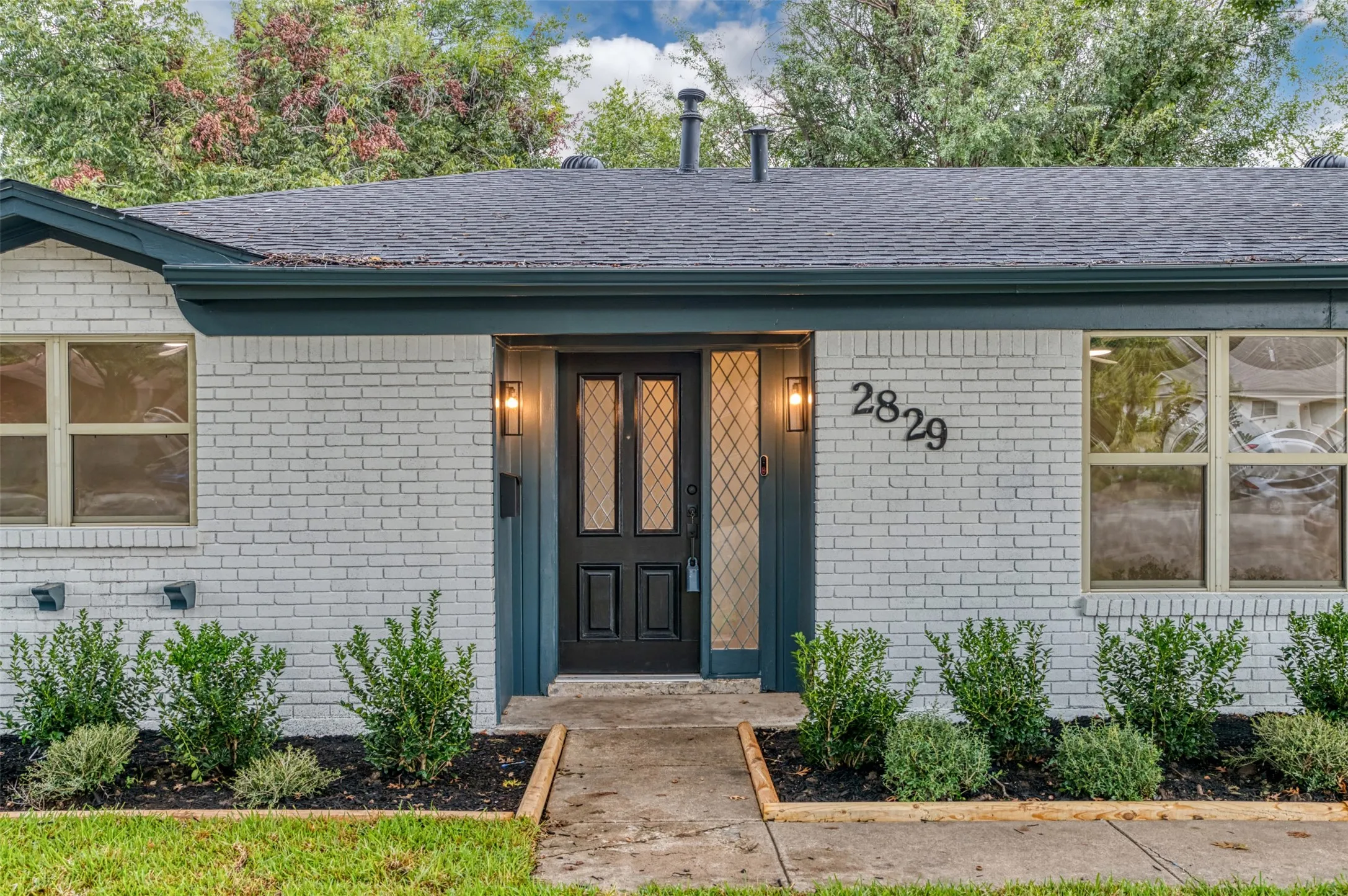 Energy efficient windows throughout