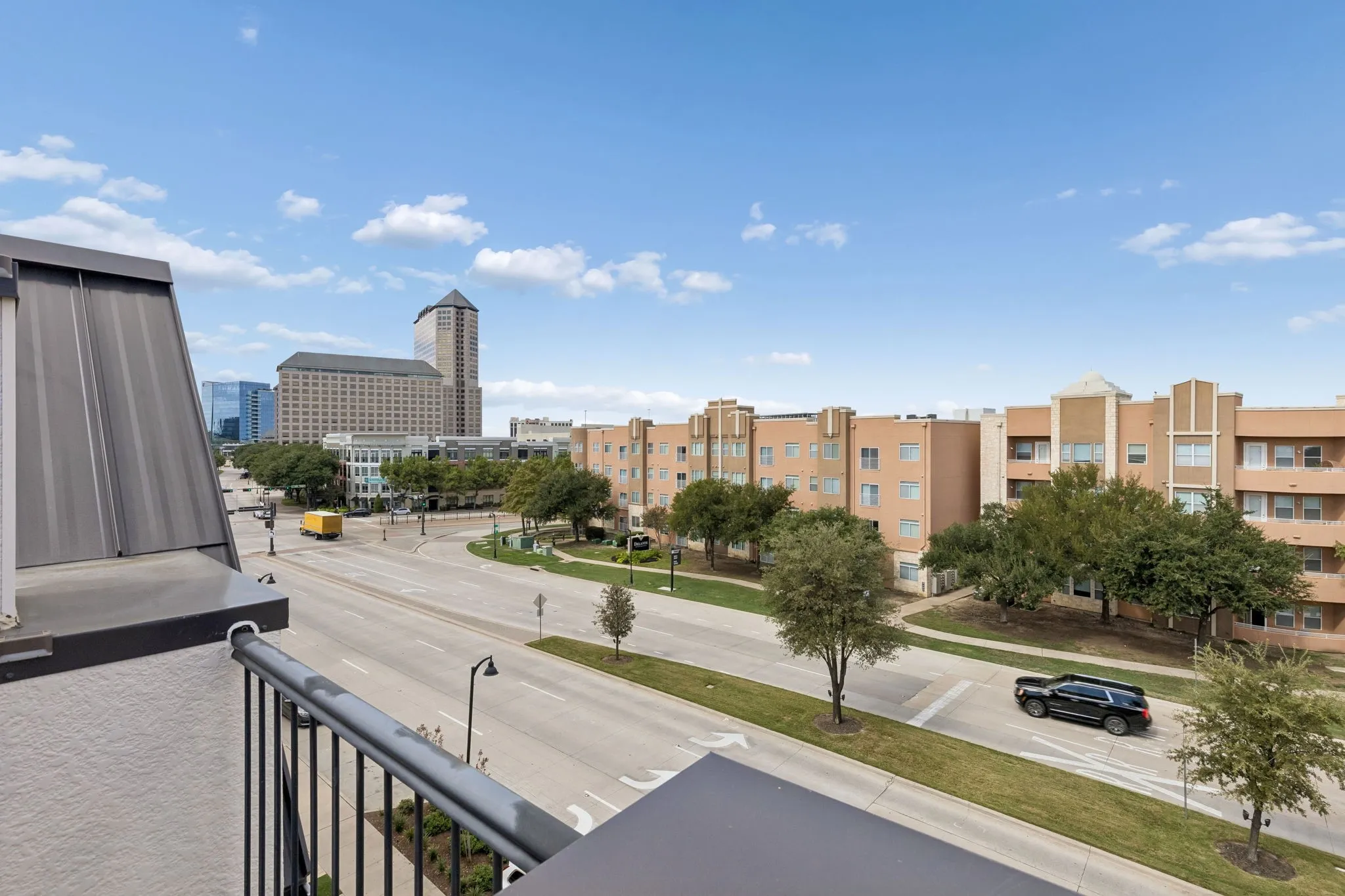 Townhouse For Sale in Dallas County , 651 Baugh Drive, Irving, Texas 75039, 2 Bedroom, 3 Bathroom, 2 Garage spaces, 1,362 Sqft, built in 2022, mls#21403936, Real Estate Agent in Irving, Homes For Sale in Dallas county, Homes For Sale in Irving, Realtor in Irving Texas, Real Estate Brokerage Independent Realty Texas, Luminita Cordes Realtor