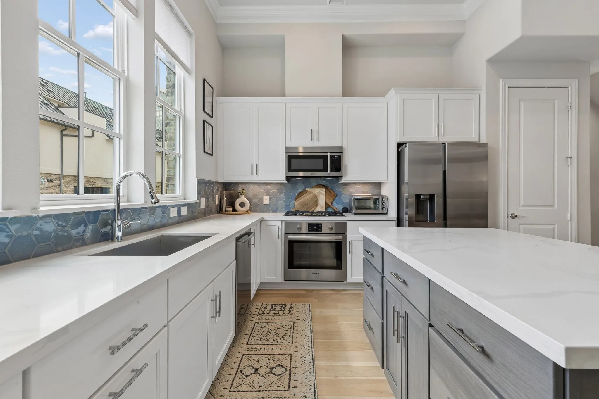 Townhouse For Sale in Dallas County , 651 Baugh Drive, Irving, Texas 75039, 2 Bedroom, 3 Bathroom, 2 Garage spaces, 1,362 Sqft, built in 2022, mls#21403936, Real Estate Agent in Irving, Homes For Sale in Dallas county, Homes For Sale in Irving, Realtor in Irving Texas, Real Estate Brokerage Independent Realty Texas, Luminita Cordes Realtor