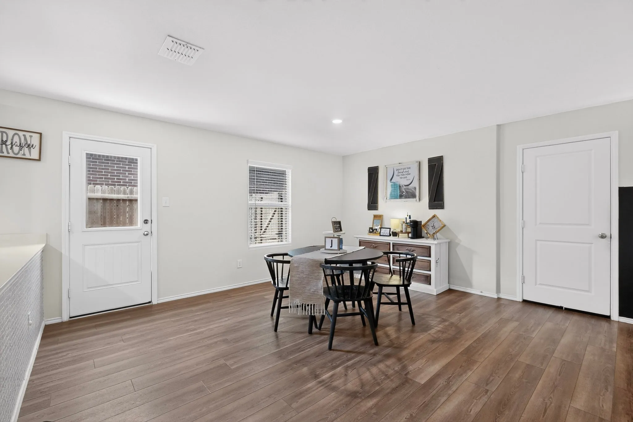 Single Family Residence For Sale in Kaufman County , 2022 Puma Street, Crandall, Texas 75114, 3 Bedroom, 2 Bathroom, 2 Garage spaces, 1,500 Sqft, built in 2021, mls#21404448, Real Estate Agent in Crandall, Homes For Sale in Kaufman county, Homes For Sale in Crandall, Realtor in Crandall Texas, Real Estate Brokerage Independent Realty Texas, Luminita Cordes Realtor