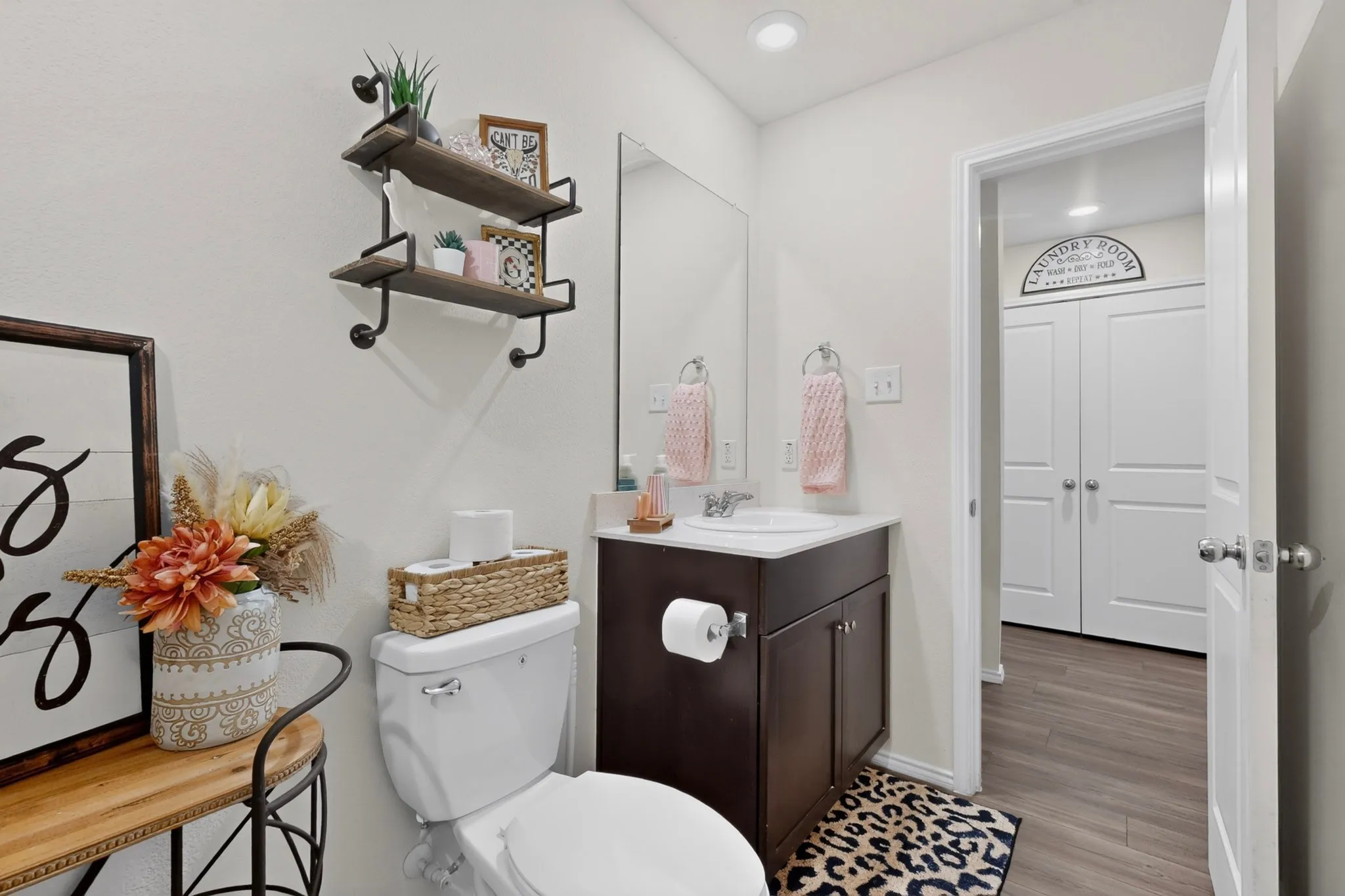 Single Family Residence For Sale in Kaufman County , 2022 Puma Street, Crandall, Texas 75114, 3 Bedroom, 2 Bathroom, 2 Garage spaces, 1,500 Sqft, built in 2021, mls#21404448, Real Estate Agent in Crandall, Homes For Sale in Kaufman county, Homes For Sale in Crandall, Realtor in Crandall Texas, Real Estate Brokerage Independent Realty Texas, Luminita Cordes Realtor