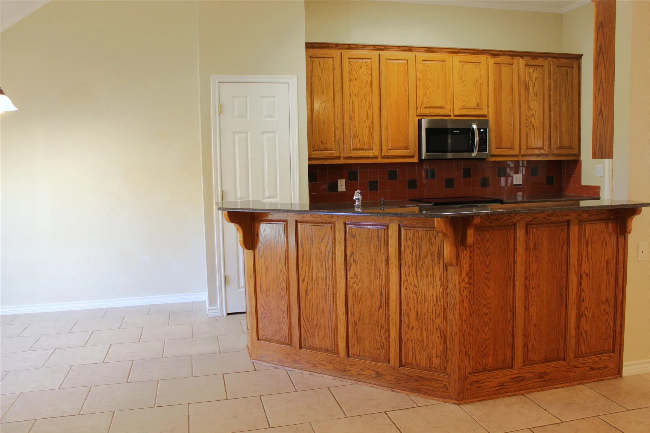 Single Family Residence For Sale in Erath County , 1405 Parkwood Court, Stephenville, Texas 76401, 5 Bedroom, 3 Bathroom, 3 Garage spaces, 2,482 Sqft, built in 2003, mls#21403644, Real Estate Agent in Stephenville, Homes For Sale in Erath county, Homes For Sale in Stephenville, Realtor in Stephenville Texas, Real Estate Brokerage Independent Realty Texas, Luminita Cordes Realtor