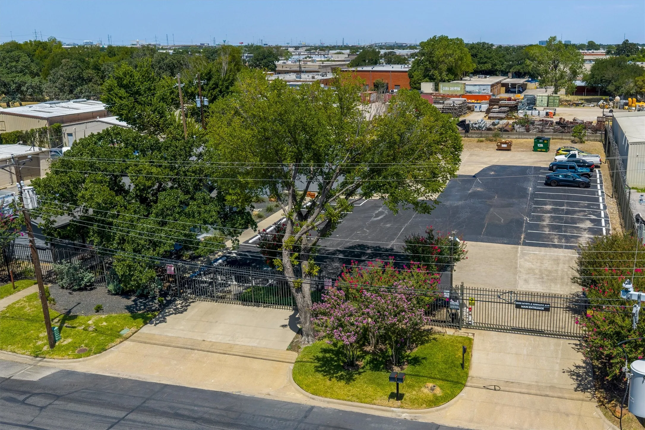 Industrial For Rent in Dallas County , 2655 Myrtle Springs Avenue, Dallas, Texas 75220, 0, 0, Garage spaces, 0 Sqft, built in 1985, mls#21403883, Real Estate Agent in Dallas, Homes For Rent in Dallas county, Homes For Rent in Dallas, Realtor in Dallas Texas, Real Estate Brokerage Independent Realty Texas, Luminita Cordes Realtor