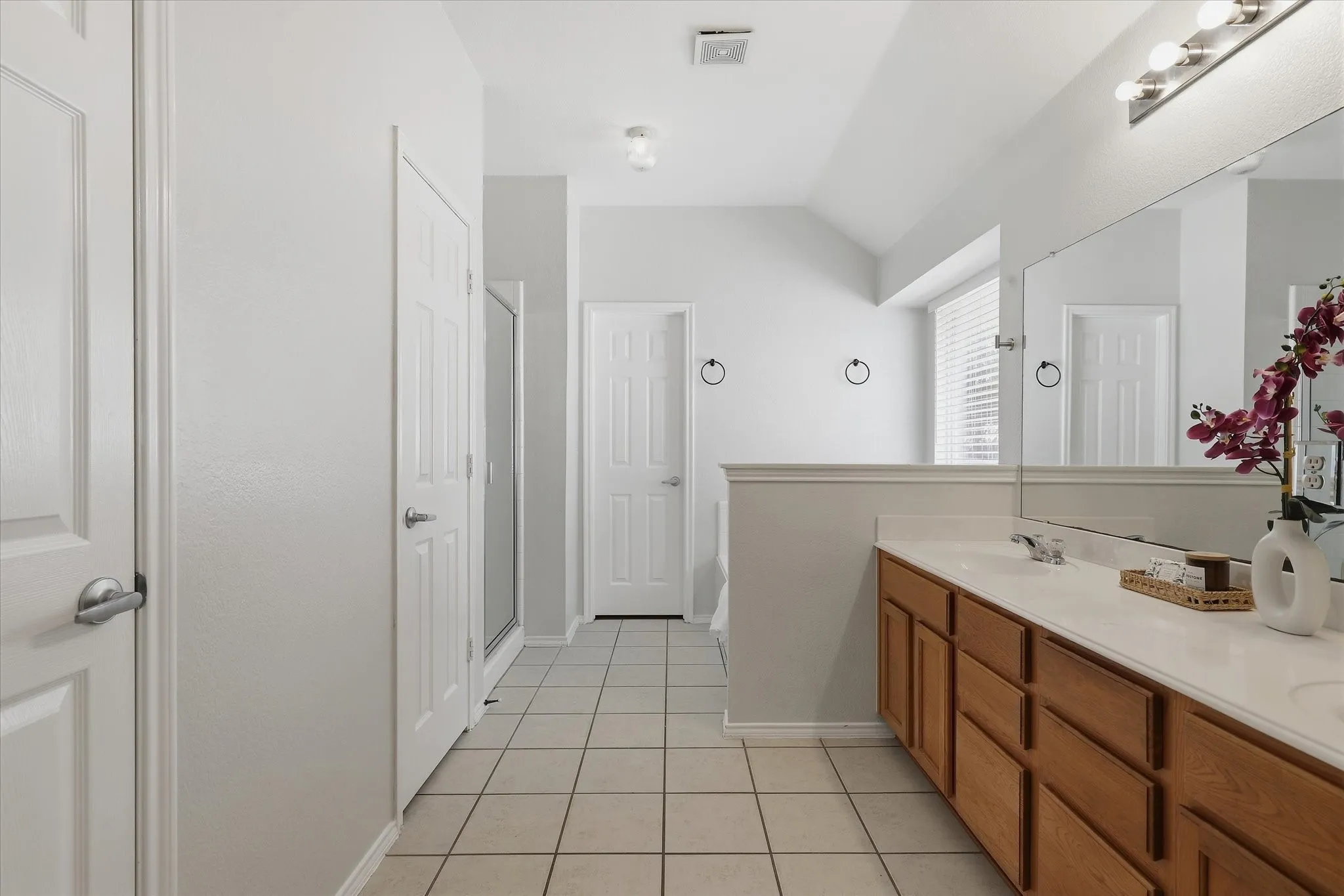 Single Family Residence For Sale in Denton County , 2012 Bridgeport Drive, Providence Village, Texas 76227, 4 Bedroom, 2 Bathroom, 2 Garage spaces, 2,137 Sqft, built in 2005, mls#21400924, Real Estate Agent in Providence Village, Homes For Sale in Denton county, Homes For Sale in Providence Village, Realtor in Providence Village Texas, Real Estate Brokerage Independent Realty Texas, Luminita Cordes Realtor
