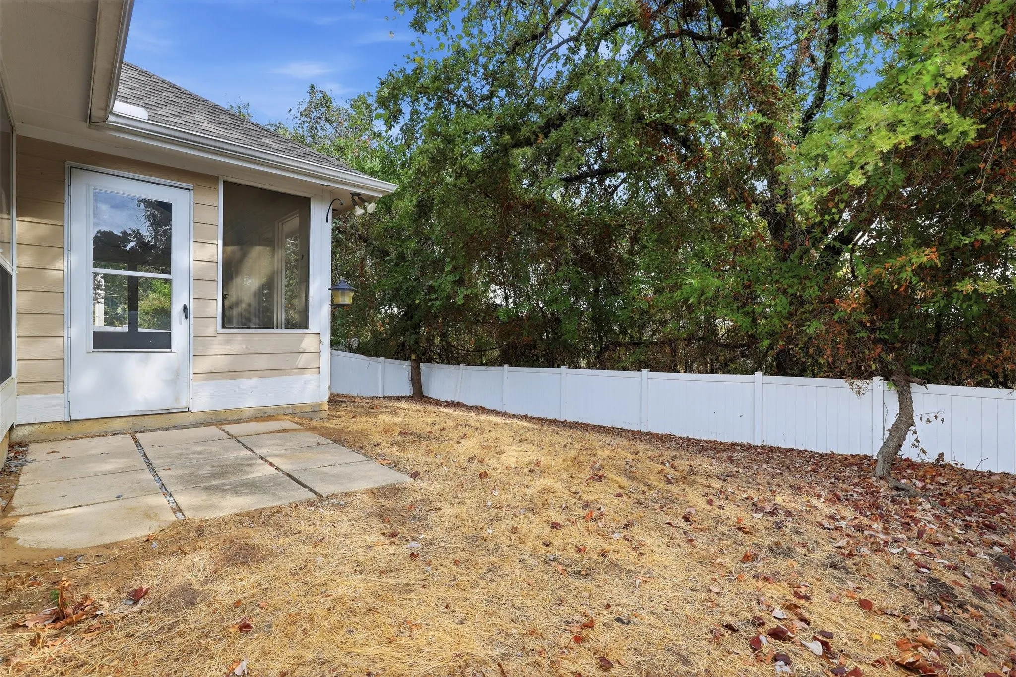 Single Family Residence For Sale in Denton County , 2012 Bridgeport Drive, Providence Village, Texas 76227, 4 Bedroom, 2 Bathroom, 2 Garage spaces, 2,137 Sqft, built in 2005, mls#21400924, Real Estate Agent in Providence Village, Homes For Sale in Denton county, Homes For Sale in Providence Village, Realtor in Providence Village Texas, Real Estate Brokerage Independent Realty Texas, Luminita Cordes Realtor