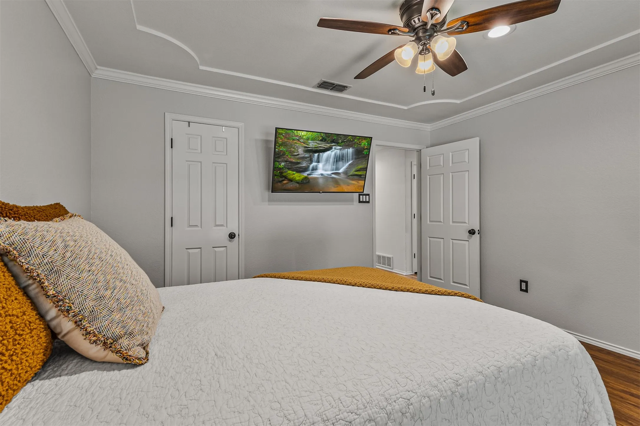 Bedroom of 7104 Church Park Dr, Ft Worth TX 76133 in the Candleridge Addition