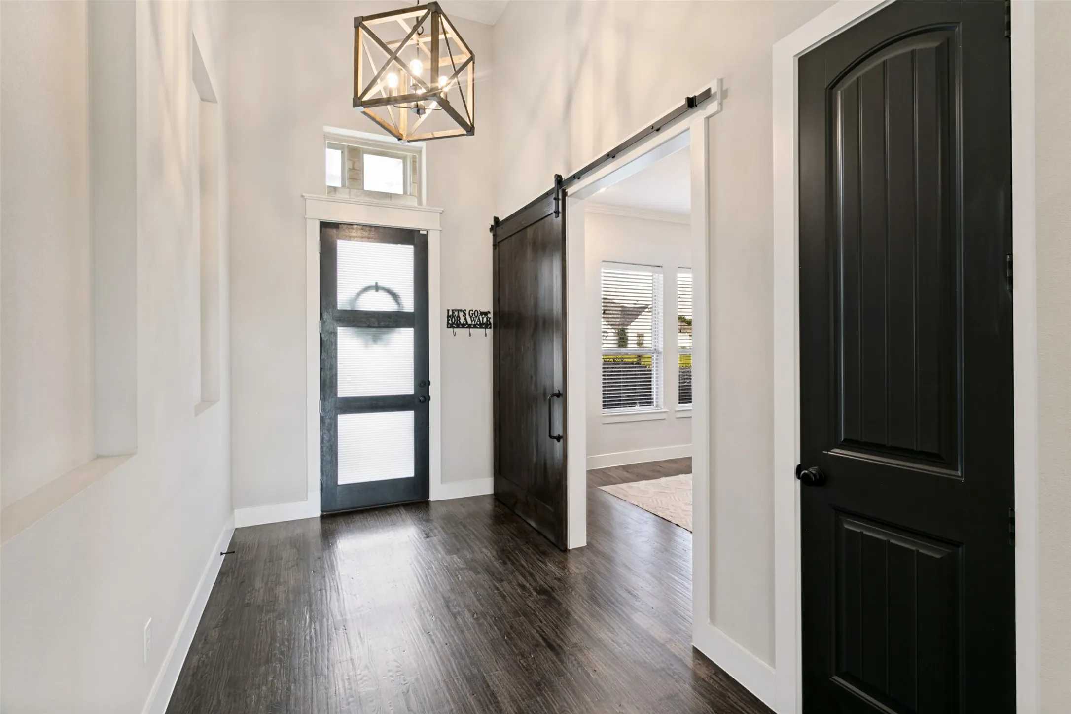 Single Family Residence For Sale in Parker County , 1025 Aledo Ridge Court, Fort Worth, Texas 76108, 5 Bedroom, 3 Bathroom, 3 Garage spaces, 3,221 Sqft, built in 2021, mls#21403075, Real Estate Agent in Fort Worth, Homes For Sale in Parker county, Homes For Sale in Fort Worth, Realtor in Fort Worth Texas, Real Estate Brokerage Independent Realty Texas, Luminita Cordes Realtor