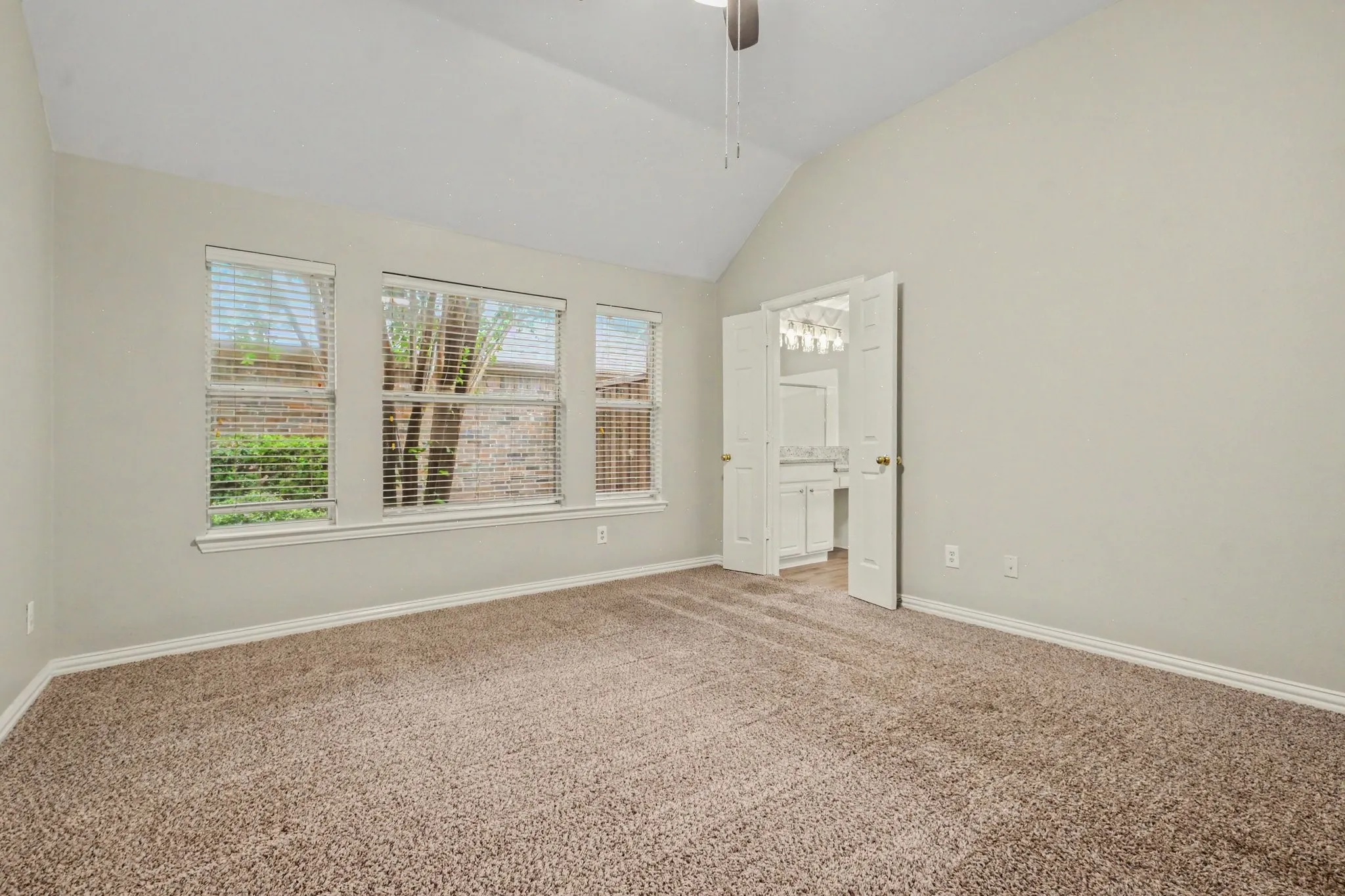 Single Family Residence For Sale in Collin County , 8412 Indianola Drive, Frisco, Texas 75033, 4 Bedroom, 2 Bathroom, 2 Garage spaces, 2,696 Sqft, built in 2000, mls#21404451, Real Estate Agent in Frisco, Homes For Sale in Collin county, Homes For Sale in Frisco, Realtor in Frisco Texas, Real Estate Brokerage Independent Realty Texas, Luminita Cordes Realtor