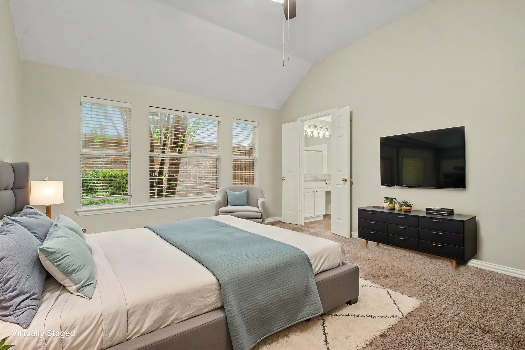Single Family Residence For Sale in Collin County , 8412 Indianola Drive, Frisco, Texas 75033, 4 Bedroom, 2 Bathroom, 2 Garage spaces, 2,696 Sqft, built in 2000, mls#21404451, Real Estate Agent in Frisco, Homes For Sale in Collin county, Homes For Sale in Frisco, Realtor in Frisco Texas, Real Estate Brokerage Independent Realty Texas, Luminita Cordes Realtor