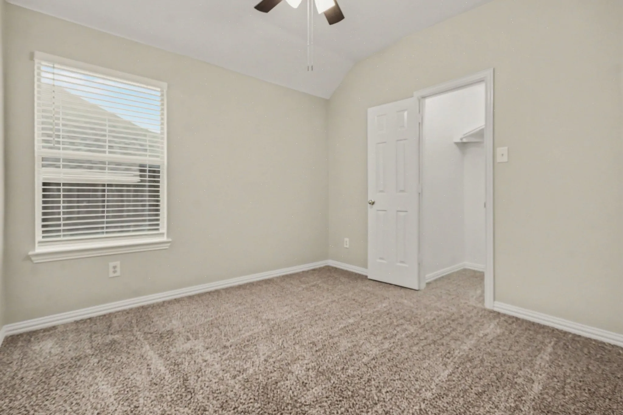 Single Family Residence For Sale in Collin County , 8412 Indianola Drive, Frisco, Texas 75033, 4 Bedroom, 2 Bathroom, 2 Garage spaces, 2,696 Sqft, built in 2000, mls#21404451, Real Estate Agent in Frisco, Homes For Sale in Collin county, Homes For Sale in Frisco, Realtor in Frisco Texas, Real Estate Brokerage Independent Realty Texas, Luminita Cordes Realtor