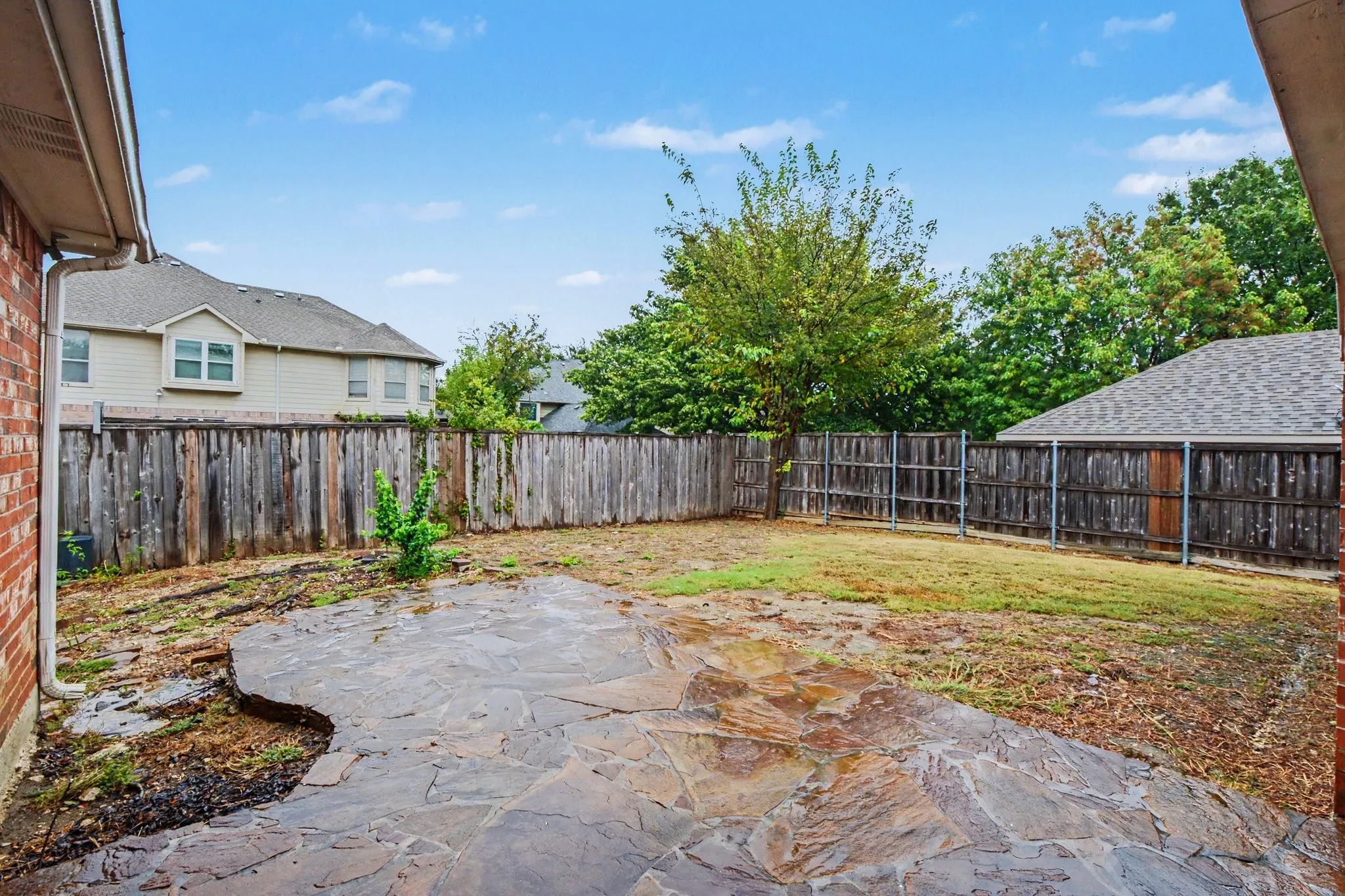 Single Family Residence For Sale in Collin County , 8412 Indianola Drive, Frisco, Texas 75033, 4 Bedroom, 2 Bathroom, 2 Garage spaces, 2,696 Sqft, built in 2000, mls#21404451, Real Estate Agent in Frisco, Homes For Sale in Collin county, Homes For Sale in Frisco, Realtor in Frisco Texas, Real Estate Brokerage Independent Realty Texas, Luminita Cordes Realtor