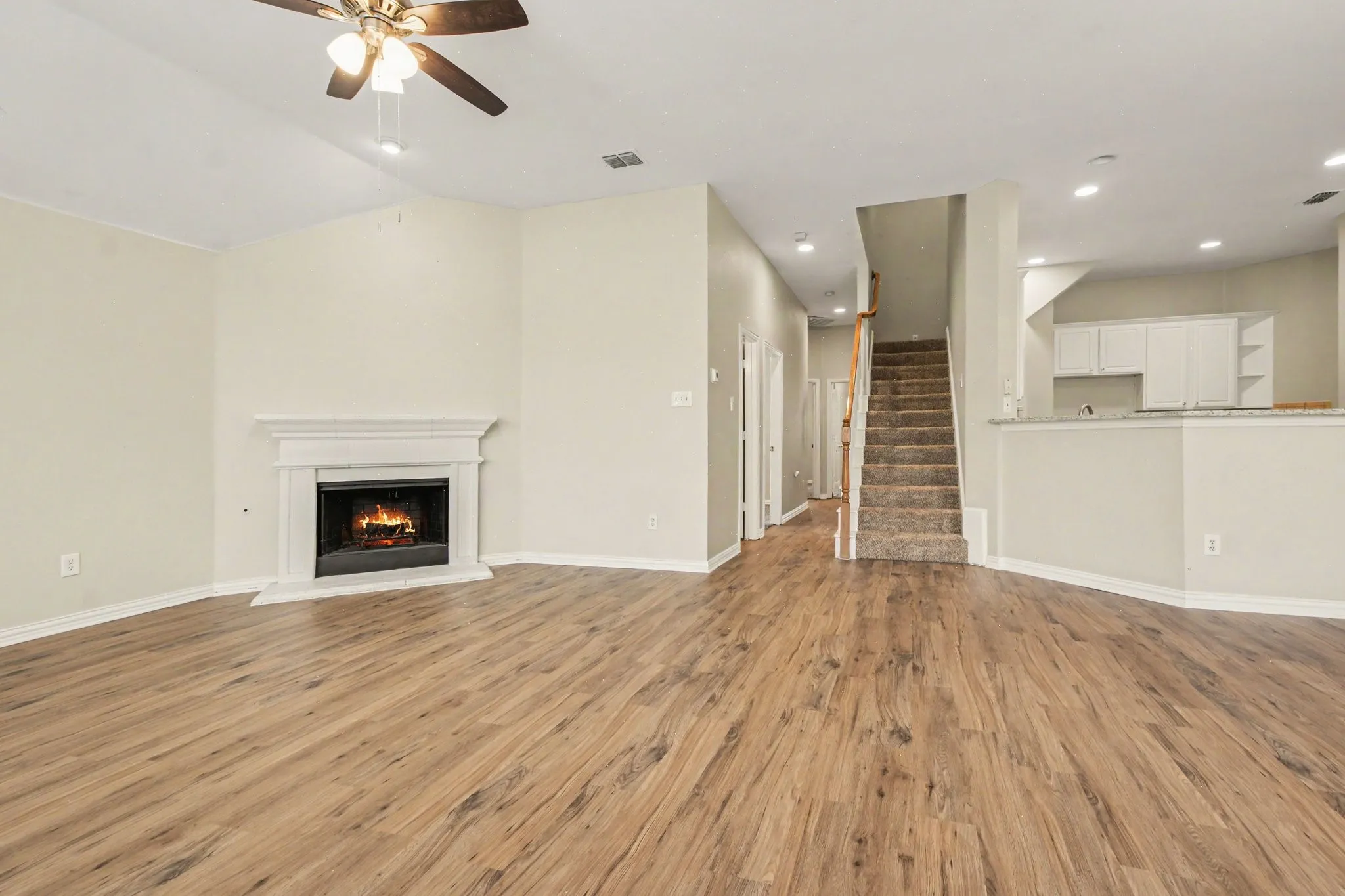 Single Family Residence For Sale in Collin County , 8412 Indianola Drive, Frisco, Texas 75033, 4 Bedroom, 2 Bathroom, 2 Garage spaces, 2,696 Sqft, built in 2000, mls#21404451, Real Estate Agent in Frisco, Homes For Sale in Collin county, Homes For Sale in Frisco, Realtor in Frisco Texas, Real Estate Brokerage Independent Realty Texas, Luminita Cordes Realtor