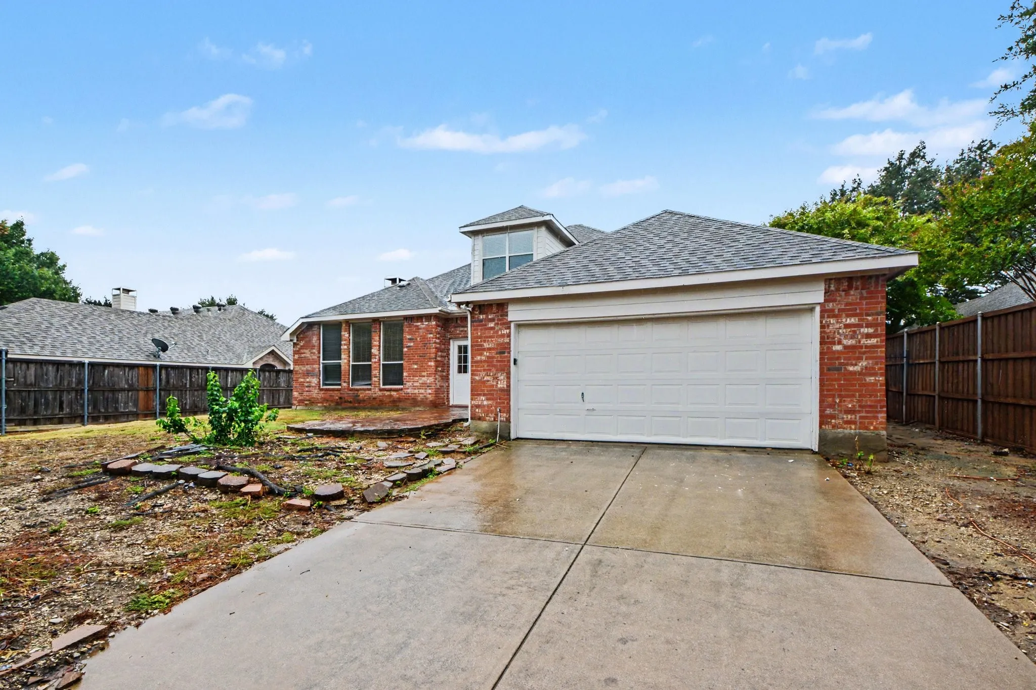 Single Family Residence For Sale in Collin County , 8412 Indianola Drive, Frisco, Texas 75033, 4 Bedroom, 2 Bathroom, 2 Garage spaces, 2,696 Sqft, built in 2000, mls#21404451, Real Estate Agent in Frisco, Homes For Sale in Collin county, Homes For Sale in Frisco, Realtor in Frisco Texas, Real Estate Brokerage Independent Realty Texas, Luminita Cordes Realtor