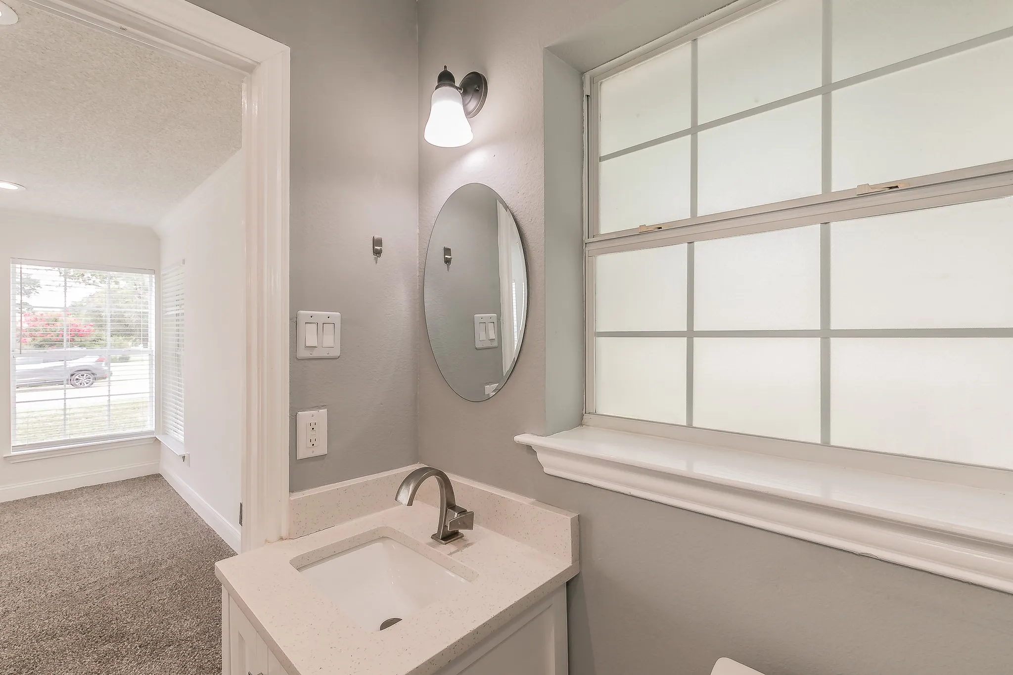 Single Family Residence For Rent in Tarrant County , 3909 Trail Lake Drive, Fort Worth, Texas 76109, 5 Bedroom, 4 Bathroom, 3 Garage spaces, 3,042 Sqft, built in 1949, mls#21404465, Real Estate Agent in Fort Worth, Homes For Rent in Tarrant county, Homes For Rent in Fort Worth, Realtor in Fort Worth Texas, Real Estate Brokerage Independent Realty Texas, Luminita Cordes Realtor