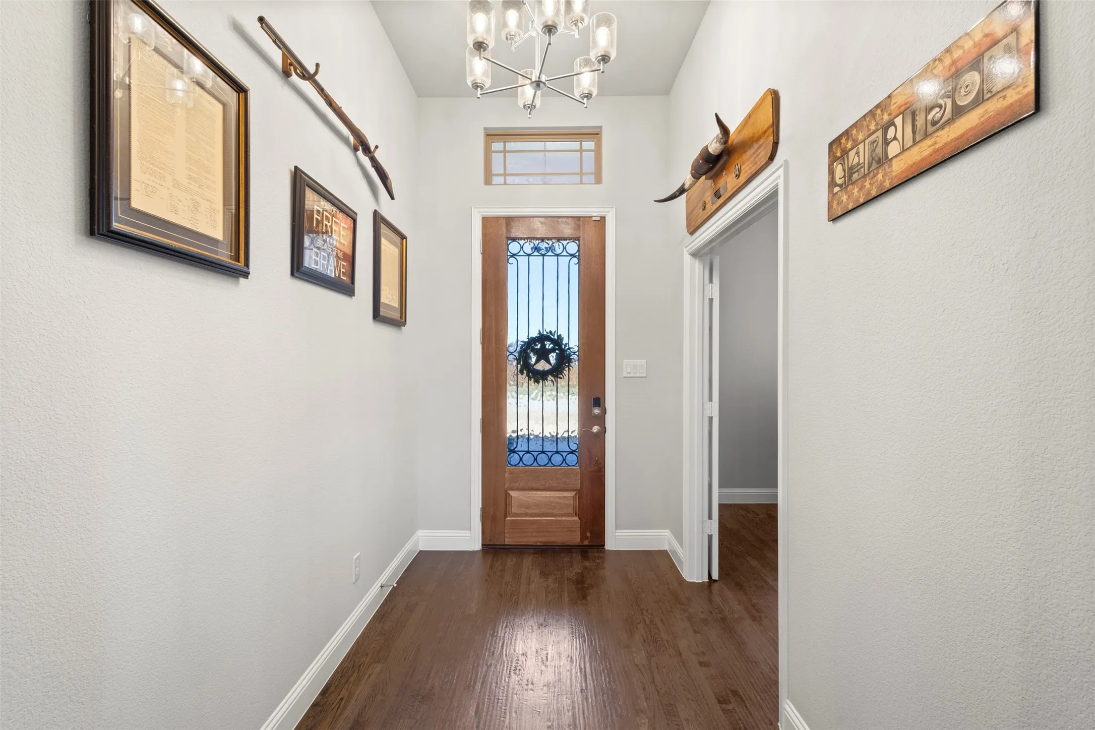 Single Family Residence For Sale in Ellis County , 121 Muscogee Drive, Waxahachie, Texas 75165, 4 Bedroom, 3 Bathroom, 3 Garage spaces, 2,796 Sqft, built in 2023, mls#21401044, Real Estate Agent in Waxahachie, Homes For Sale in Ellis county, Homes For Sale in Waxahachie, Realtor in Waxahachie Texas, Real Estate Brokerage Independent Realty Texas, Luminita Cordes Realtor