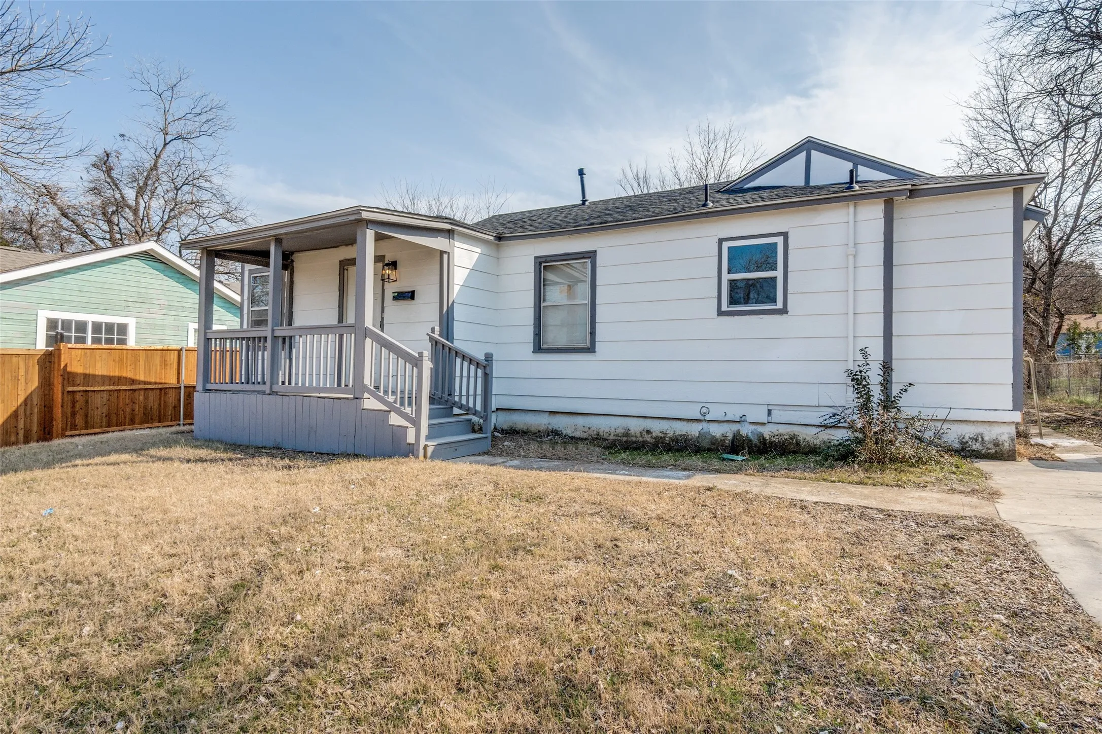 Single Family Residence For Sale in Dallas County , 3455 Kellogg Avenue, Dallas, Texas 75216, 4 Bedroom, 2 Bathroom, Garage spaces, 1,633 Sqft, built in 1950, mls#21404300, Real Estate Agent in Dallas, Homes For Sale in Dallas county, Homes For Sale in Dallas, Realtor in Dallas Texas, Real Estate Brokerage Independent Realty Texas, Luminita Cordes Realtor