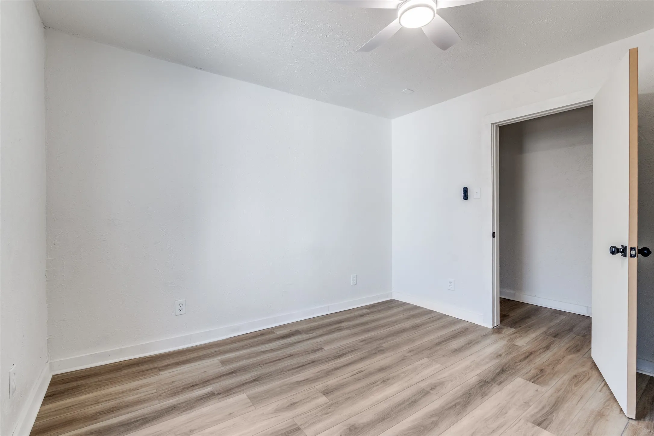 Single Family Residence For Sale in Dallas County , 3455 Kellogg Avenue, Dallas, Texas 75216, 4 Bedroom, 2 Bathroom, Garage spaces, 1,633 Sqft, built in 1950, mls#21404300, Real Estate Agent in Dallas, Homes For Sale in Dallas county, Homes For Sale in Dallas, Realtor in Dallas Texas, Real Estate Brokerage Independent Realty Texas, Luminita Cordes Realtor