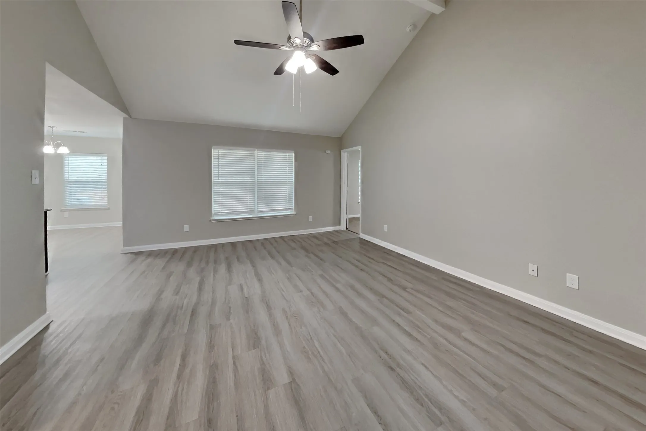 Single Family Residence For Rent in Tarrant County , 6237 Ryan Creek Road, Fort Worth, Texas 76179, 4 Bedroom, 2 Bathroom, 2 Garage spaces, 1,678 Sqft, built in 2015, mls#21404468, Real Estate Agent in Fort Worth, Homes For Rent in Tarrant county, Homes For Rent in Fort Worth, Realtor in Fort Worth Texas, Real Estate Brokerage Independent Realty Texas, Luminita Cordes Realtor