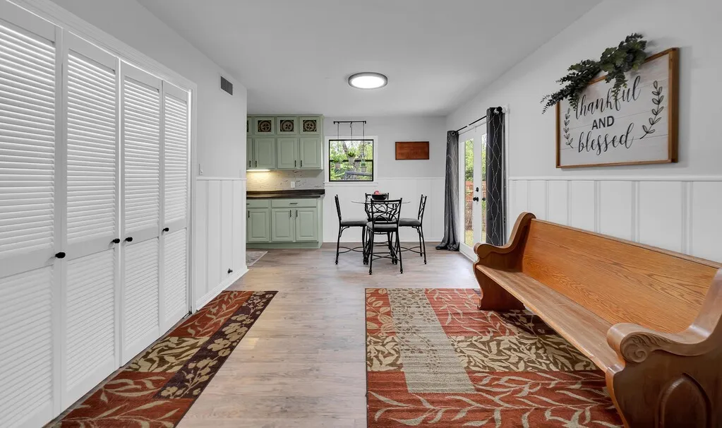 Single Family Residence For Sale in Mc Lennan County , 3720 Trice Avenue, Waco, Texas 76707, 3 Bedroom, 1 Bathroom, Garage spaces, 1,485 Sqft, built in 1951, mls#21369877, Real Estate Agent in Waco, Homes For Sale in Mc Lennan county, Homes For Sale in Waco, Realtor in Waco Texas, Real Estate Brokerage Independent Realty Texas, Luminita Cordes Realtor