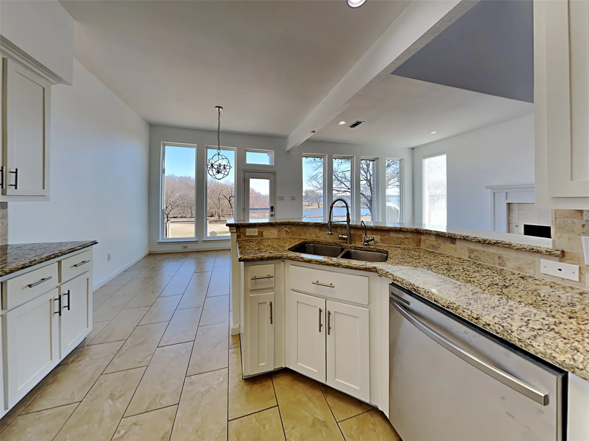 Single Family Residence For Rent in Rockwall County , 4322 Duck Pond Lane, Rowlett, Texas 75088, 4 Bedroom, 3 Bathroom, 2 Garage spaces, 2,089 Sqft, built in 1991, mls#21403898, Real Estate Agent in Rowlett, Homes For Rent in Rockwall county, Homes For Rent in Rowlett, Realtor in Rowlett Texas, Real Estate Brokerage Independent Realty Texas, Luminita Cordes Realtor