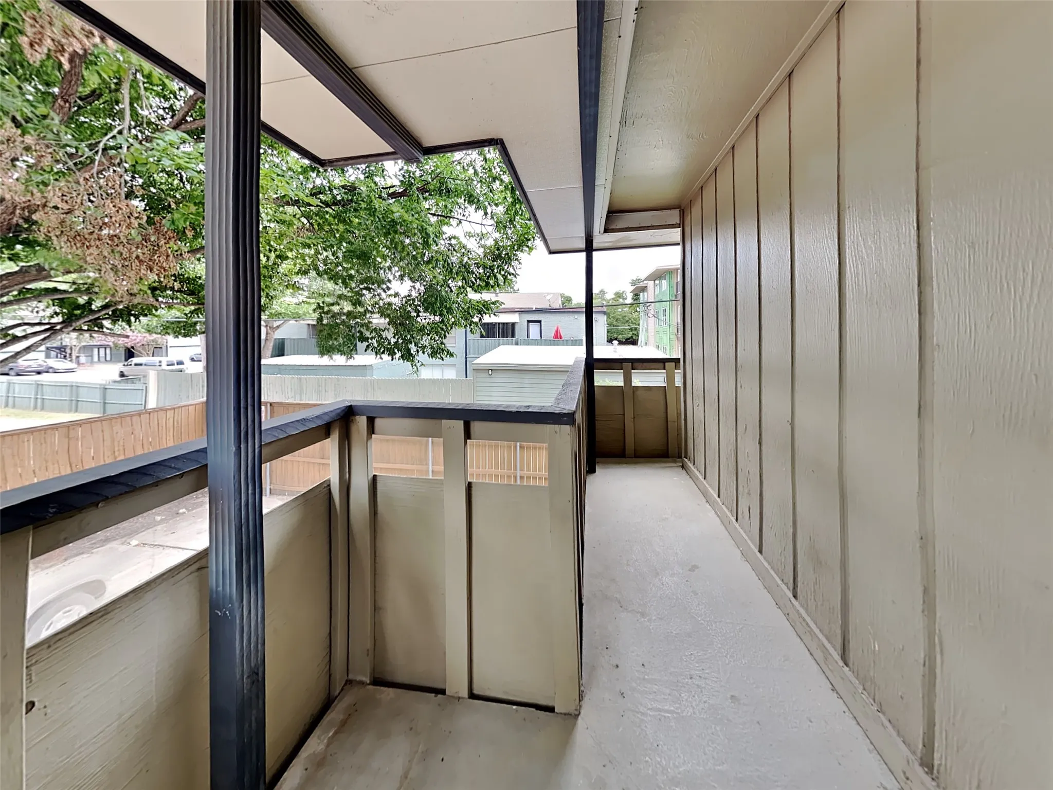 Condominium For Rent in Dallas County , 2907 Shelby Avenue, Dallas, Texas 75219, 1 Bedroom, 2 Bathroom, 1 Garage spaces, 1,216 Sqft, built in 1973, mls#21404061, Real Estate Agent in Dallas, Homes For Rent in Dallas county, Homes For Rent in Dallas, Realtor in Dallas Texas, Real Estate Brokerage Independent Realty Texas, Luminita Cordes Realtor