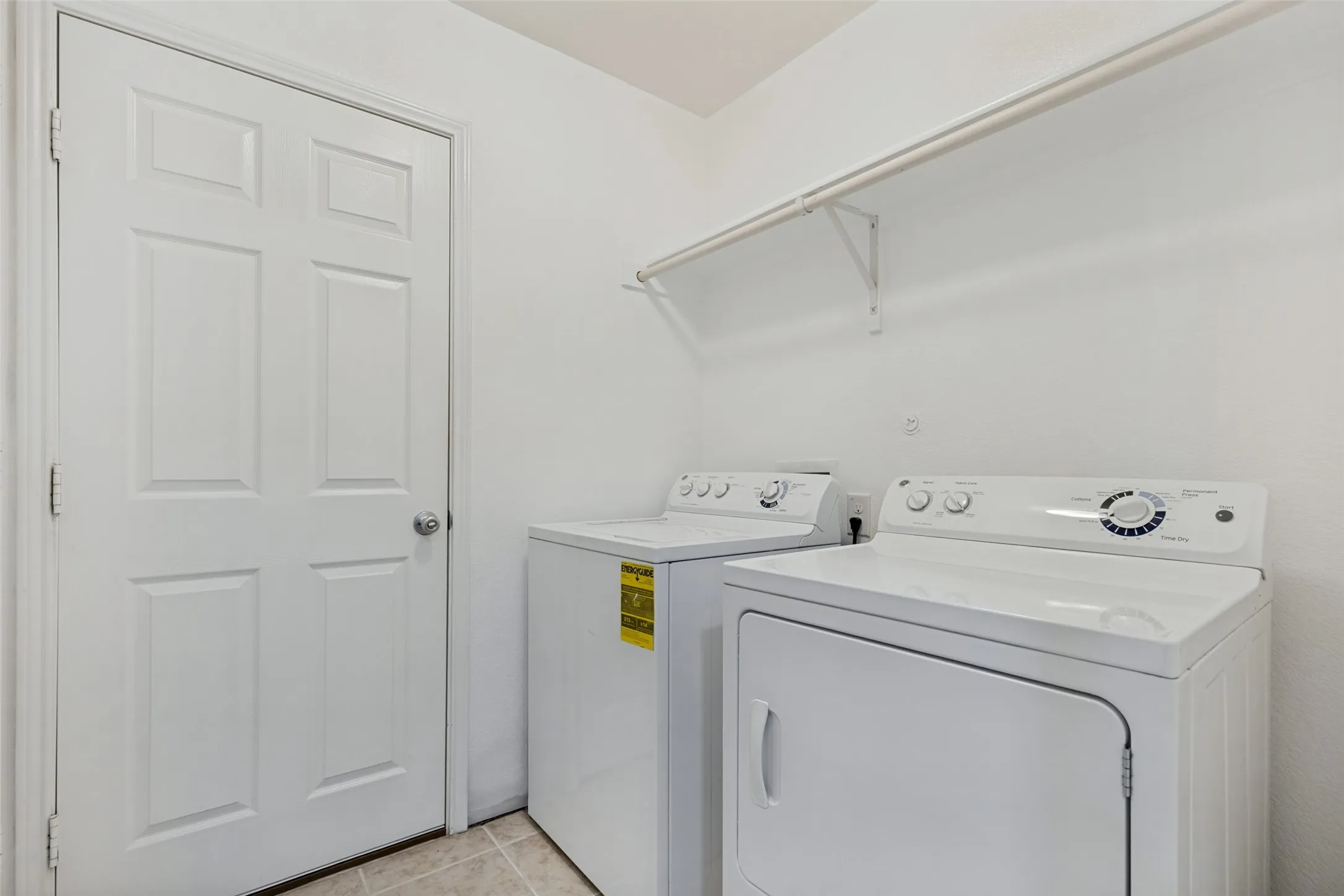 Single Family Residence For Sale in Dallas County , 14845 Magnolia Lane, Balch Springs, Texas 75180, 3 Bedroom, 2 Bathroom, 2 Garage spaces, 1,818 Sqft, built in 2016, mls#21404495, Real Estate Agent in Balch Springs, Homes For Sale in Dallas county, Homes For Sale in Balch Springs, Realtor in Balch Springs Texas, Real Estate Brokerage Independent Realty Texas, Luminita Cordes Realtor
