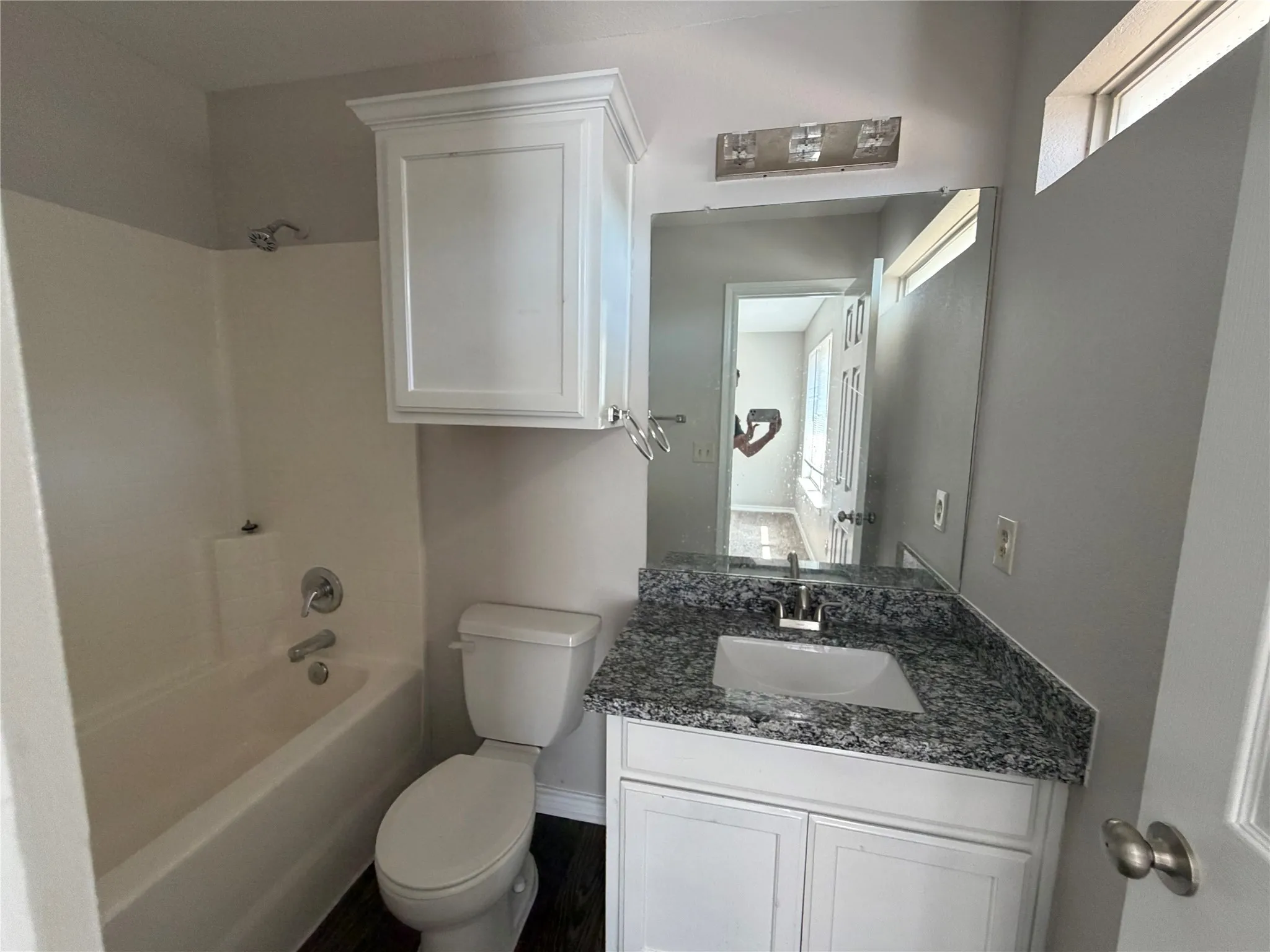 Duplex For Rent in Mc Lennan County , 2543 Pascal Court B, Waco, Texas 76706, 3 Bedroom, 4 Bathroom, 2 Garage spaces, 2,700 Sqft, built in 2005, mls#21404497, Real Estate Agent in Waco, Homes For Rent in Mc Lennan county, Homes For Rent in Waco, Realtor in Waco Texas, Real Estate Brokerage Independent Realty Texas, Luminita Cordes Realtor