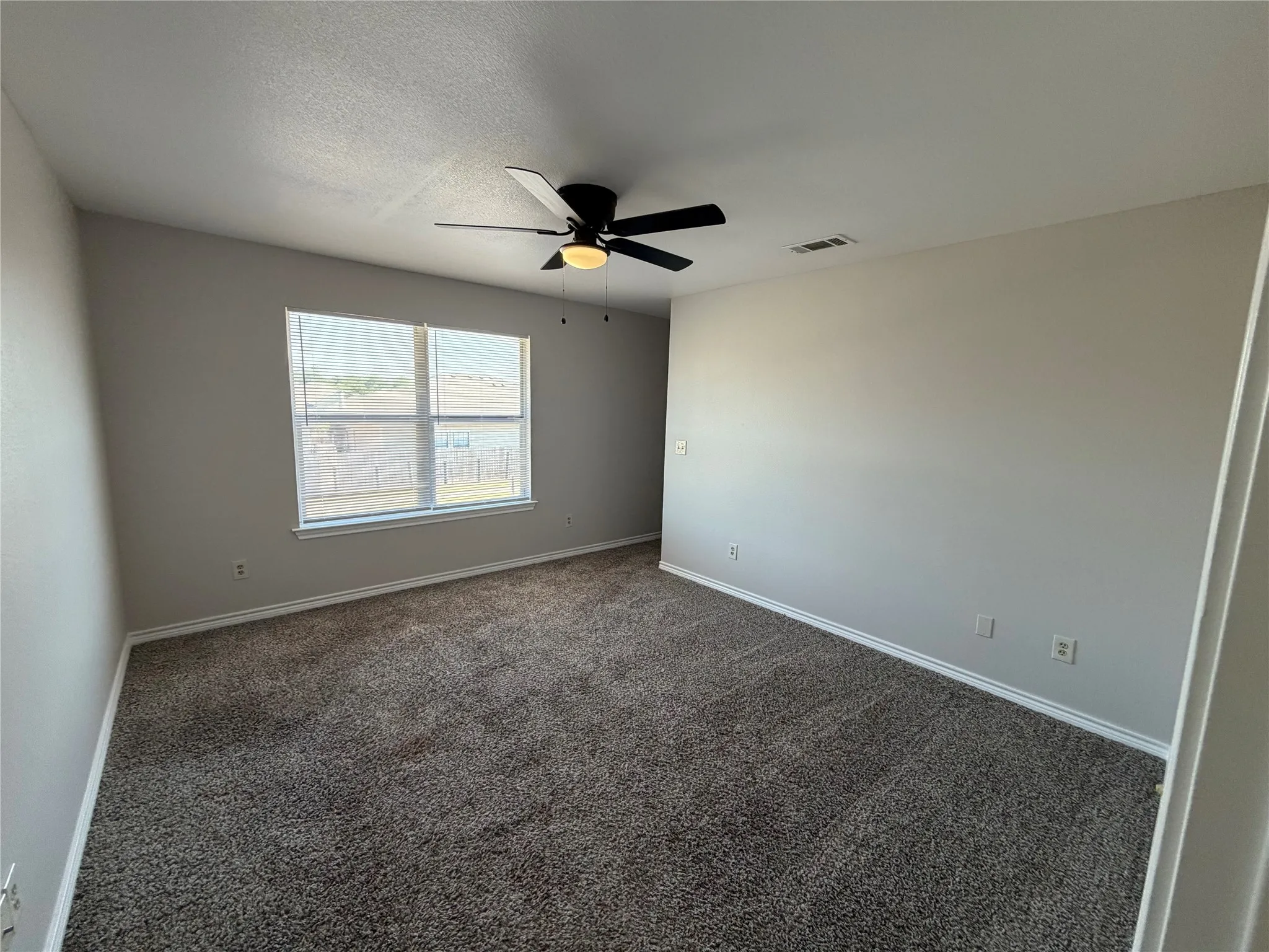 Duplex For Rent in Mc Lennan County , 2543 Pascal Court B, Waco, Texas 76706, 3 Bedroom, 4 Bathroom, 2 Garage spaces, 2,700 Sqft, built in 2005, mls#21404497, Real Estate Agent in Waco, Homes For Rent in Mc Lennan county, Homes For Rent in Waco, Realtor in Waco Texas, Real Estate Brokerage Independent Realty Texas, Luminita Cordes Realtor