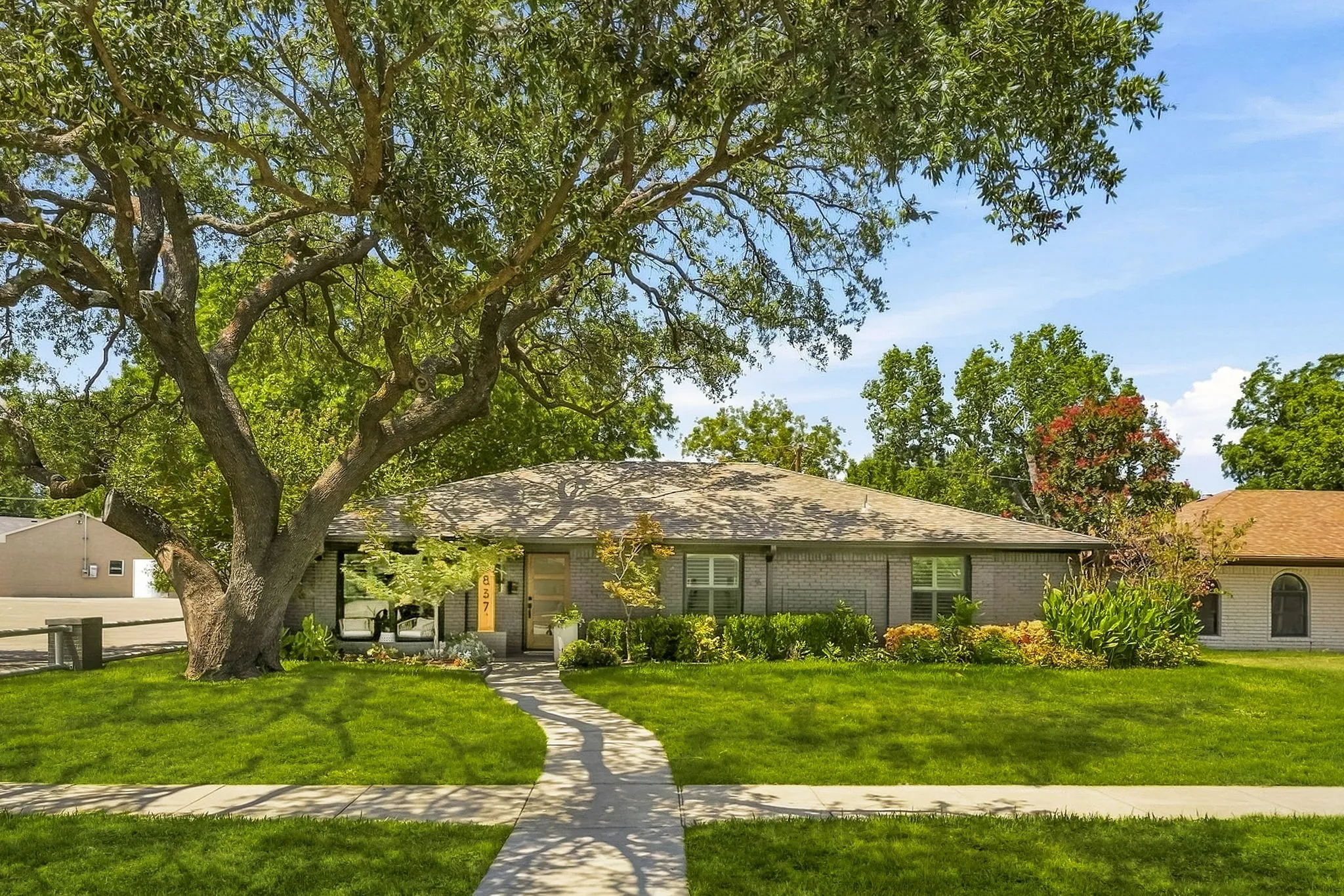 Single Family Residence For Rent