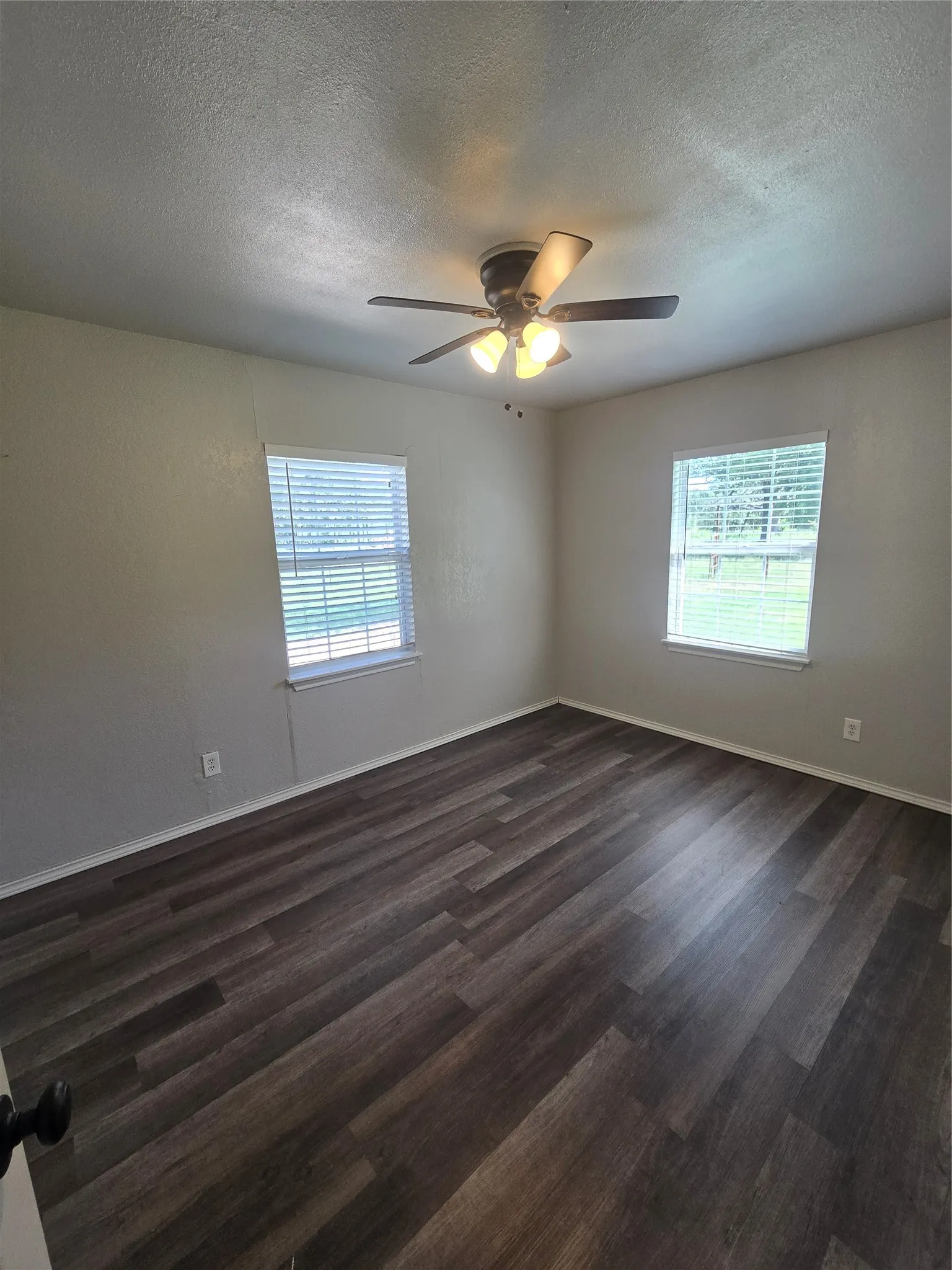 Single Family Residence For Rent in Hopkins County , 3636 Texas Highway 11 W, Sulphur Springs, Texas 75482, 2 Bedroom, 1 Bathroom, Garage spaces, 980 Sqft, built in 1940, mls#21404500, Real Estate Agent in Sulphur Springs, Homes For Rent in Hopkins county, Homes For Rent in Sulphur Springs, Realtor in Sulphur Springs Texas, Real Estate Brokerage Independent Realty Texas, Luminita Cordes Realtor