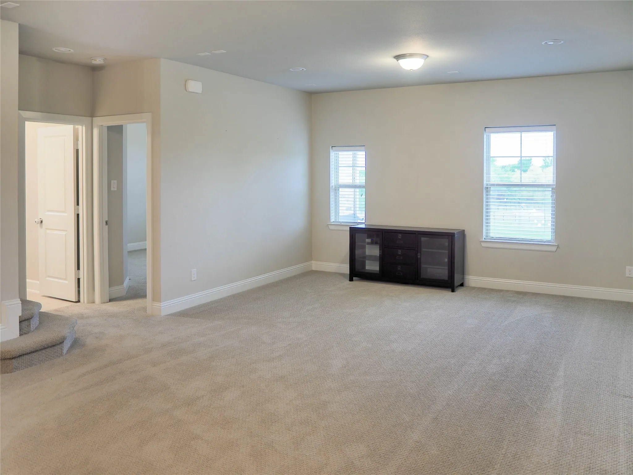 Single Family Residence For Sale in Dallas County , 6316 Abercorn Drive, Rowlett, Texas 75089, 4 Bedroom, 4 Bathroom, 3 Garage spaces, 3,359 Sqft, built in 2017, mls#21404501, Real Estate Agent in Rowlett, Homes For Sale in Dallas county, Homes For Sale in Rowlett, Realtor in Rowlett Texas, Real Estate Brokerage Independent Realty Texas, Luminita Cordes Realtor