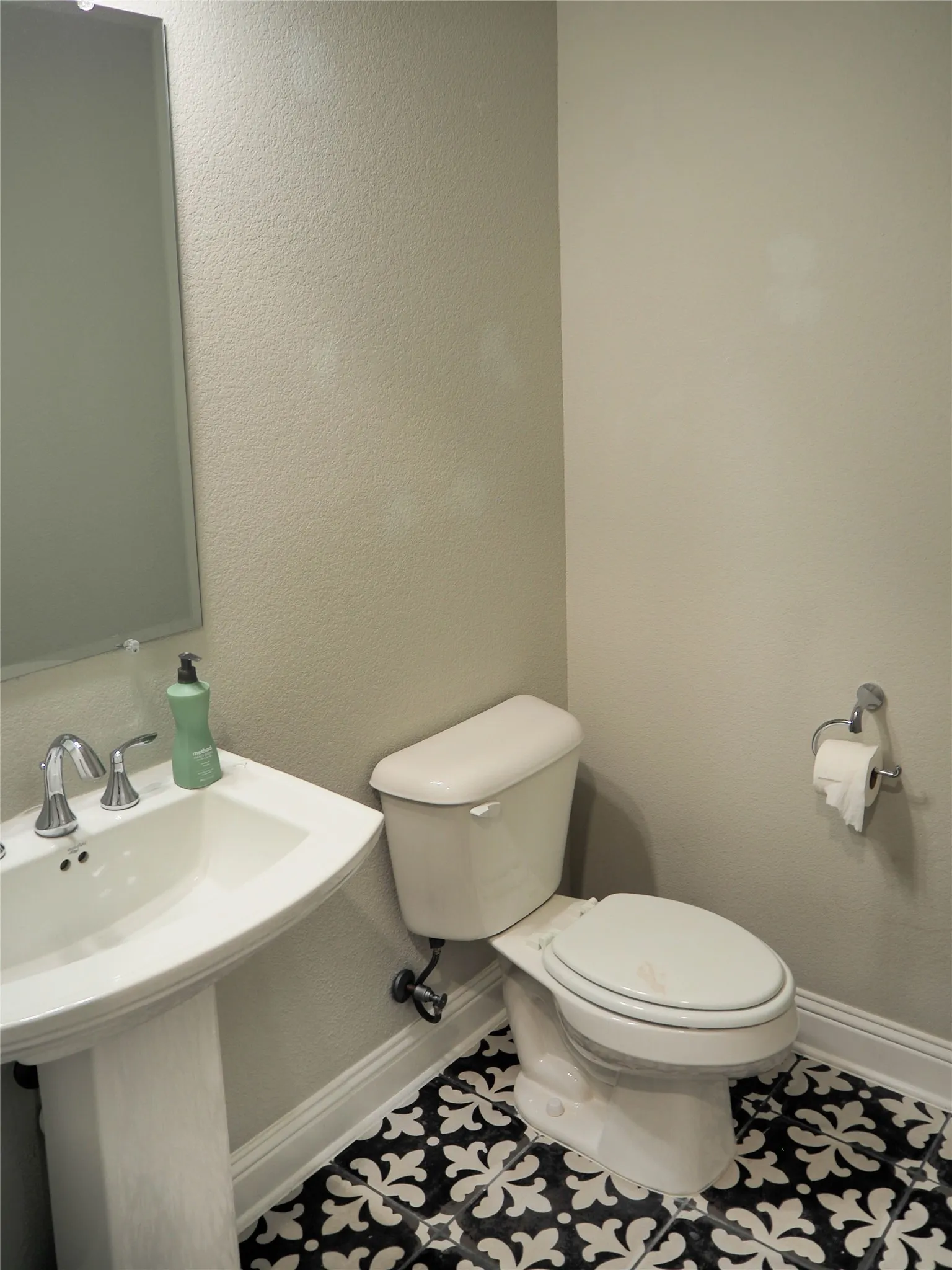Single Family Residence For Sale in Dallas County , 6316 Abercorn Drive, Rowlett, Texas 75089, 4 Bedroom, 4 Bathroom, 3 Garage spaces, 3,359 Sqft, built in 2017, mls#21404501, Real Estate Agent in Rowlett, Homes For Sale in Dallas county, Homes For Sale in Rowlett, Realtor in Rowlett Texas, Real Estate Brokerage Independent Realty Texas, Luminita Cordes Realtor