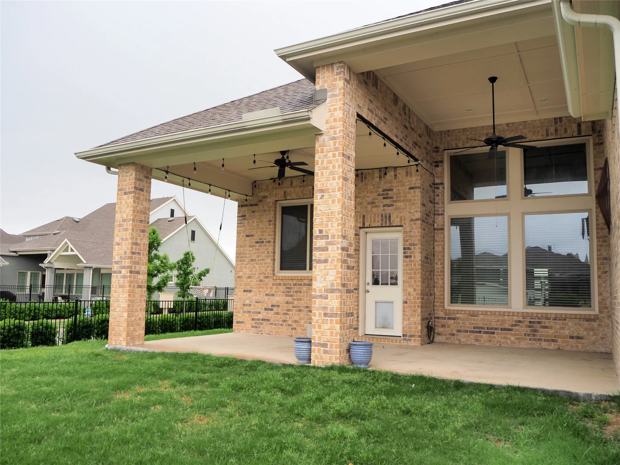 Single Family Residence For Sale in Dallas County , 6316 Abercorn Drive, Rowlett, Texas 75089, 4 Bedroom, 4 Bathroom, 3 Garage spaces, 3,359 Sqft, built in 2017, mls#21404501, Real Estate Agent in Rowlett, Homes For Sale in Dallas county, Homes For Sale in Rowlett, Realtor in Rowlett Texas, Real Estate Brokerage Independent Realty Texas, Luminita Cordes Realtor