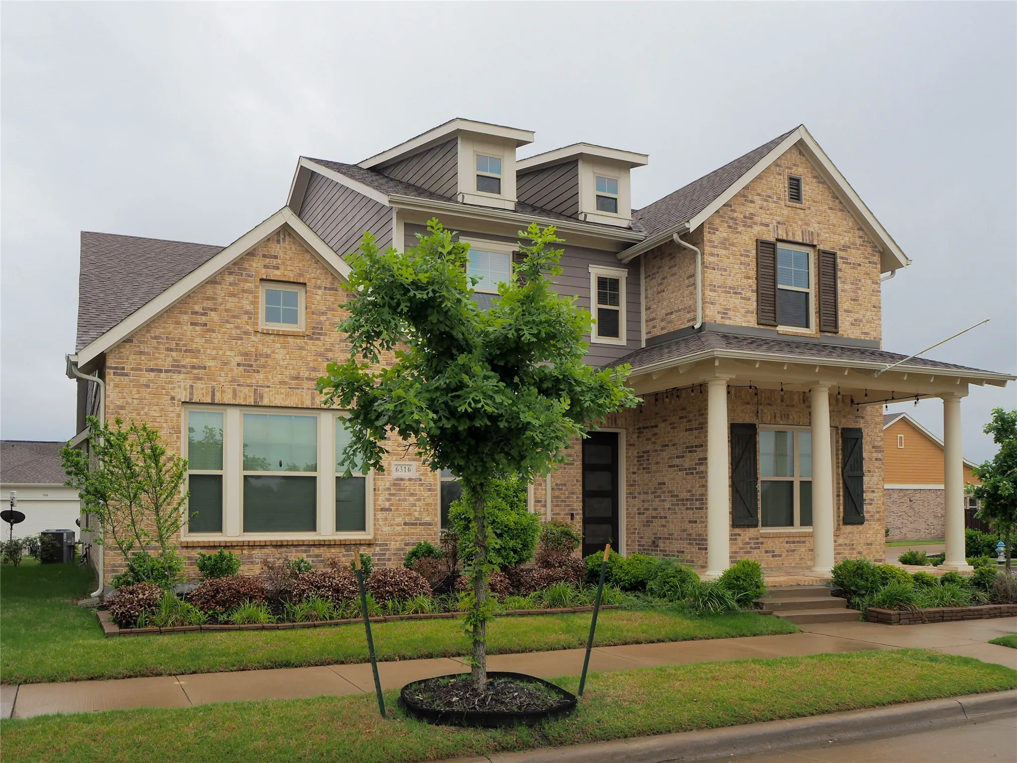 Single Family Residence For Sale in Dallas County , 6316 Abercorn Drive, Rowlett, Texas 75089, 4 Bedroom, 4 Bathroom, 3 Garage spaces, 3,359 Sqft, built in 2017, mls#21404501, Real Estate Agent in Rowlett, Homes For Sale in Dallas county, Homes For Sale in Rowlett, Realtor in Rowlett Texas, Real Estate Brokerage Independent Realty Texas, Luminita Cordes Realtor