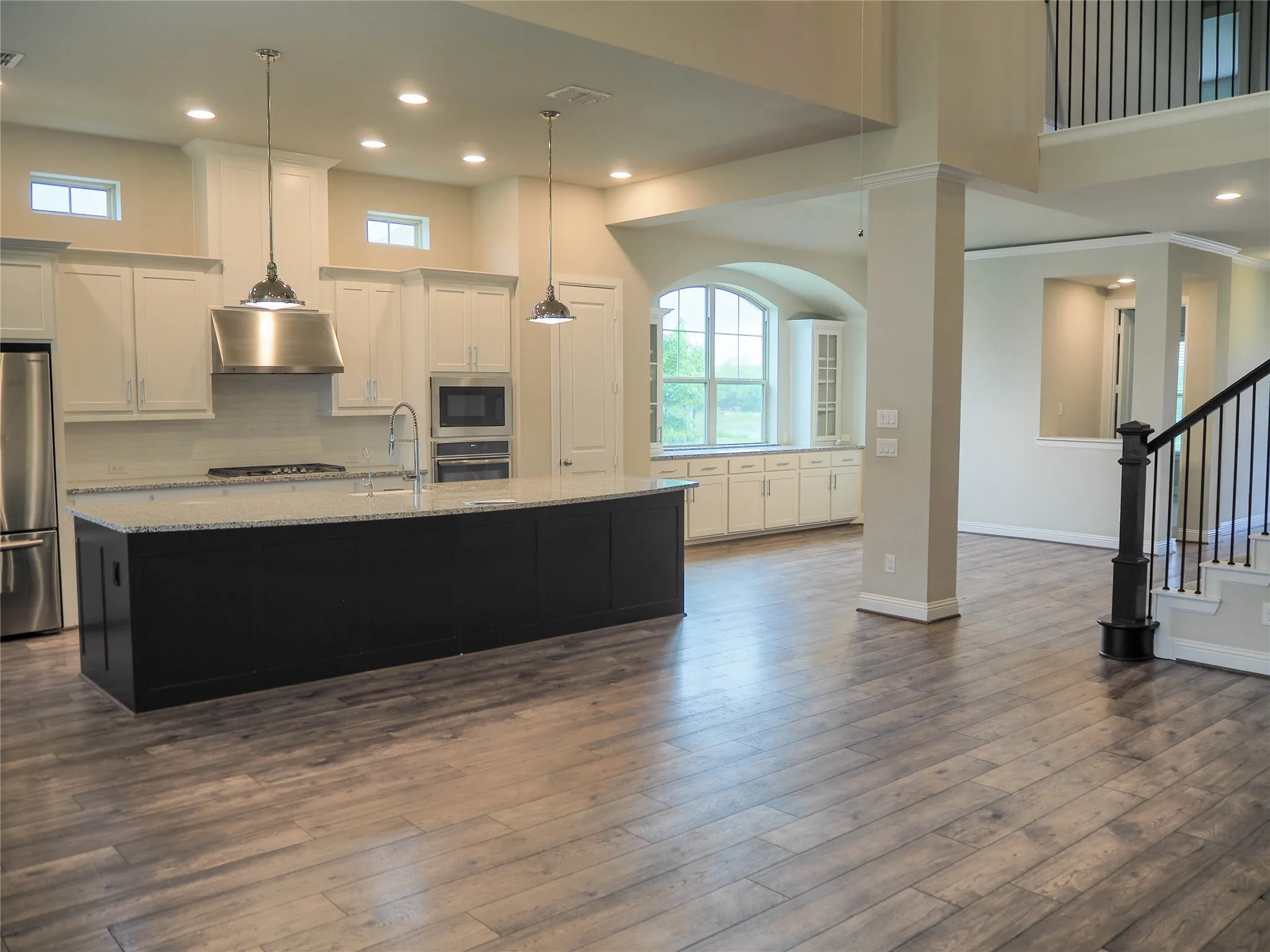Single Family Residence For Sale in Dallas County , 6316 Abercorn Drive, Rowlett, Texas 75089, 4 Bedroom, 4 Bathroom, 3 Garage spaces, 3,359 Sqft, built in 2017, mls#21404501, Real Estate Agent in Rowlett, Homes For Sale in Dallas county, Homes For Sale in Rowlett, Realtor in Rowlett Texas, Real Estate Brokerage Independent Realty Texas, Luminita Cordes Realtor