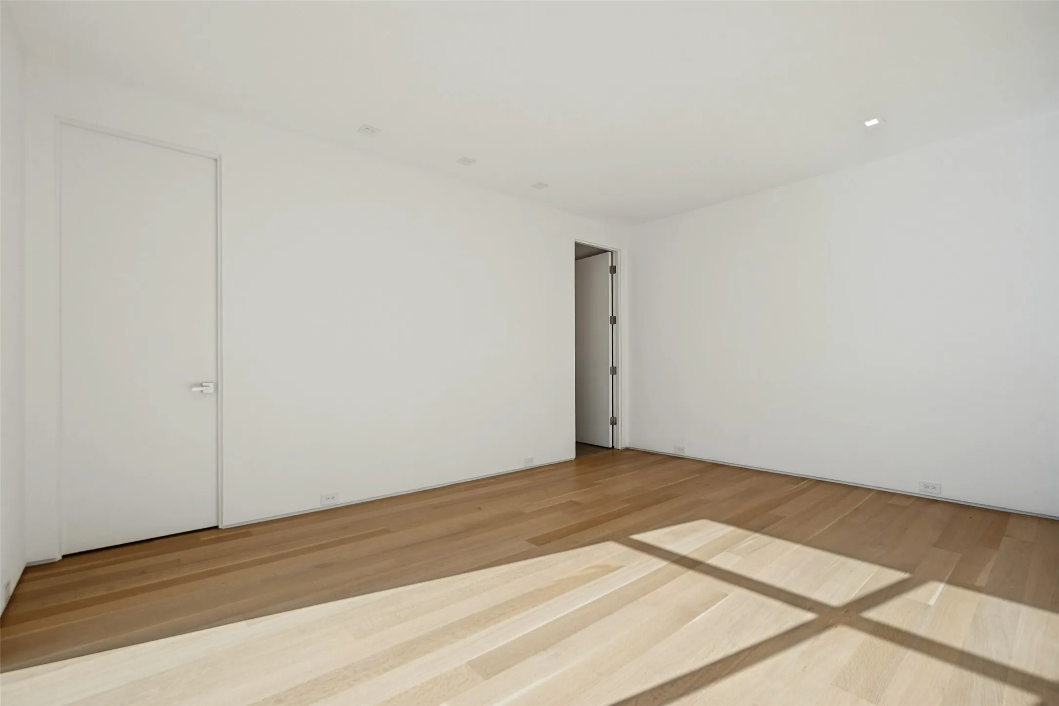 Single Family Residence For Rent in Dallas County , 3515 Edgewater Street, Dallas, Texas 75205, 4 Bedroom, 5 Bathroom, 2 Garage spaces, 3,755 Sqft, built in 2024, mls#21402050, Real Estate Agent in Dallas, Homes For Rent in Dallas county, Homes For Rent in Dallas, Realtor in Dallas Texas, Real Estate Brokerage Independent Realty Texas, Luminita Cordes Realtor