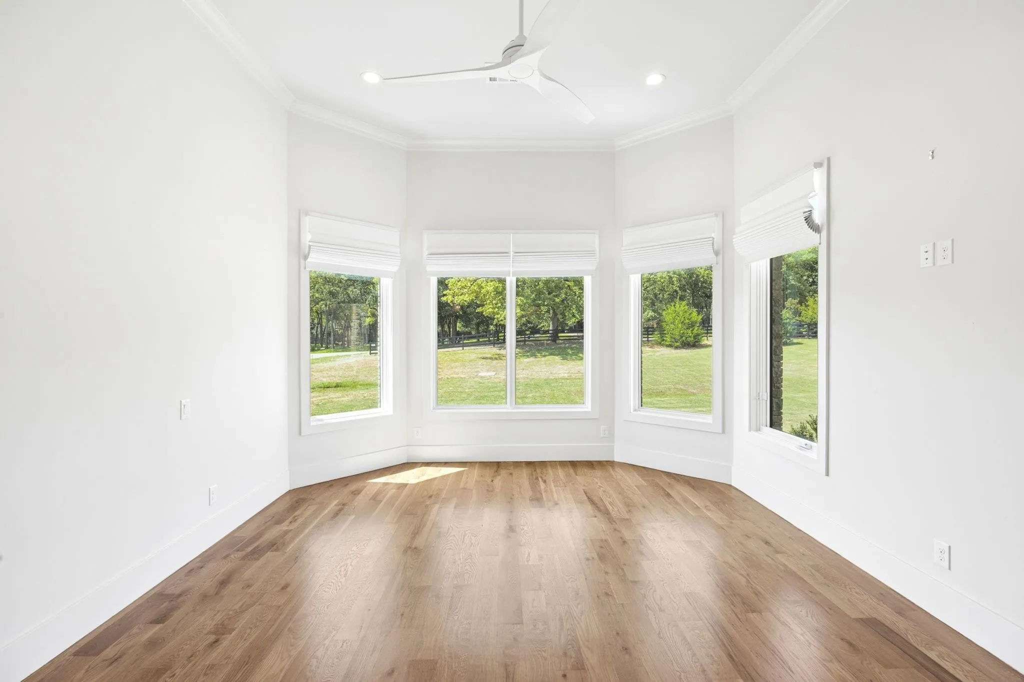 Single Family Residence For Sale in Denton County , 500 1&2 E Bob Jones Road, Southlake, Texas 76092, 4 Bedroom, 6 Bathroom, 4 Garage spaces, 6,644 Sqft, built in 2021, mls#21402182, Real Estate Agent in Southlake, Homes For Sale in Denton county, Homes For Sale in Southlake, Realtor in Southlake Texas, Real Estate Brokerage Independent Realty Texas, Luminita Cordes Realtor