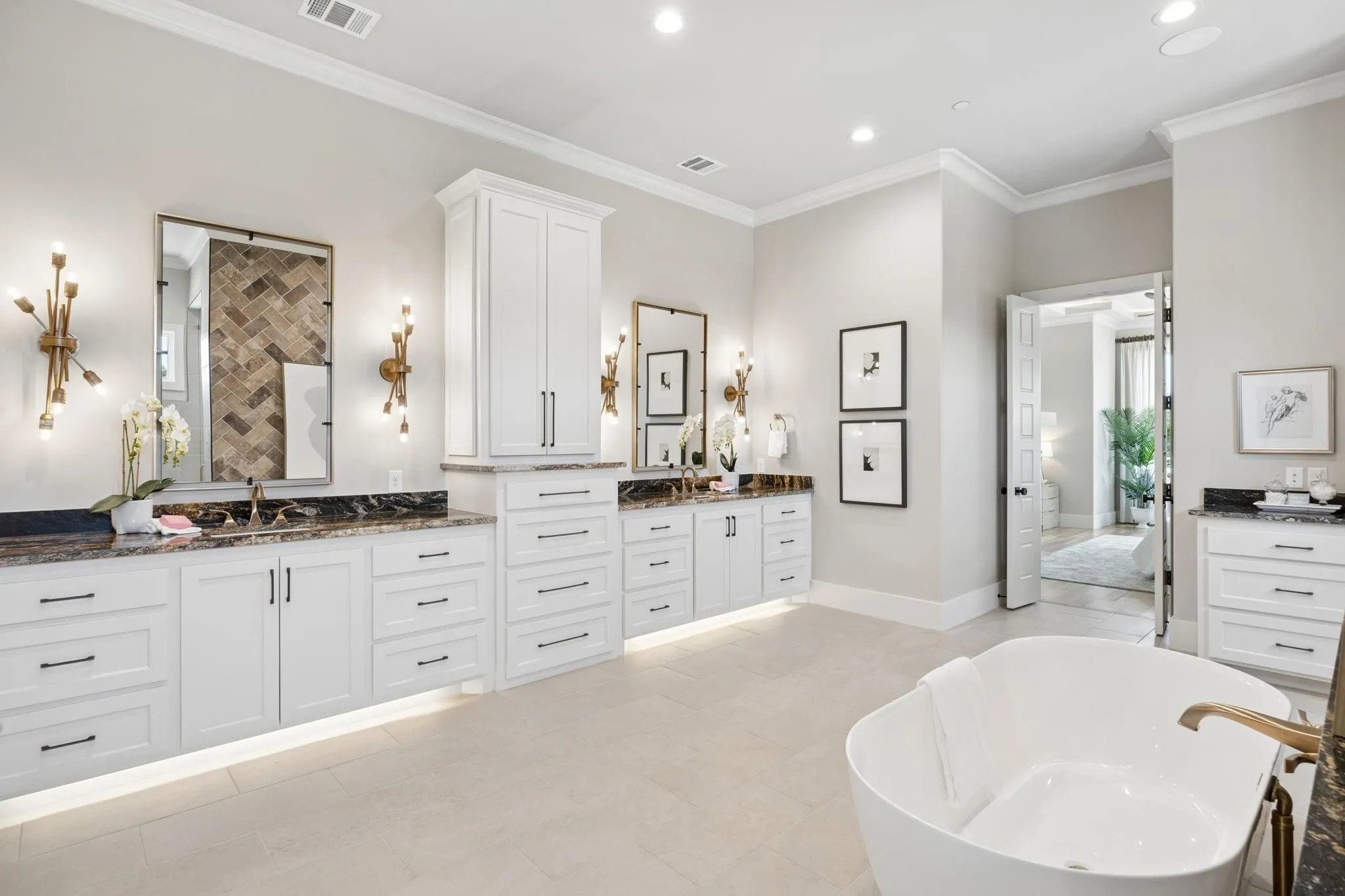 Single Family Residence For Sale in Denton County , 500 1&2 E Bob Jones Road, Southlake, Texas 76092, 4 Bedroom, 6 Bathroom, 4 Garage spaces, 6,644 Sqft, built in 2021, mls#21402182, Real Estate Agent in Southlake, Homes For Sale in Denton county, Homes For Sale in Southlake, Realtor in Southlake Texas, Real Estate Brokerage Independent Realty Texas, Luminita Cordes Realtor