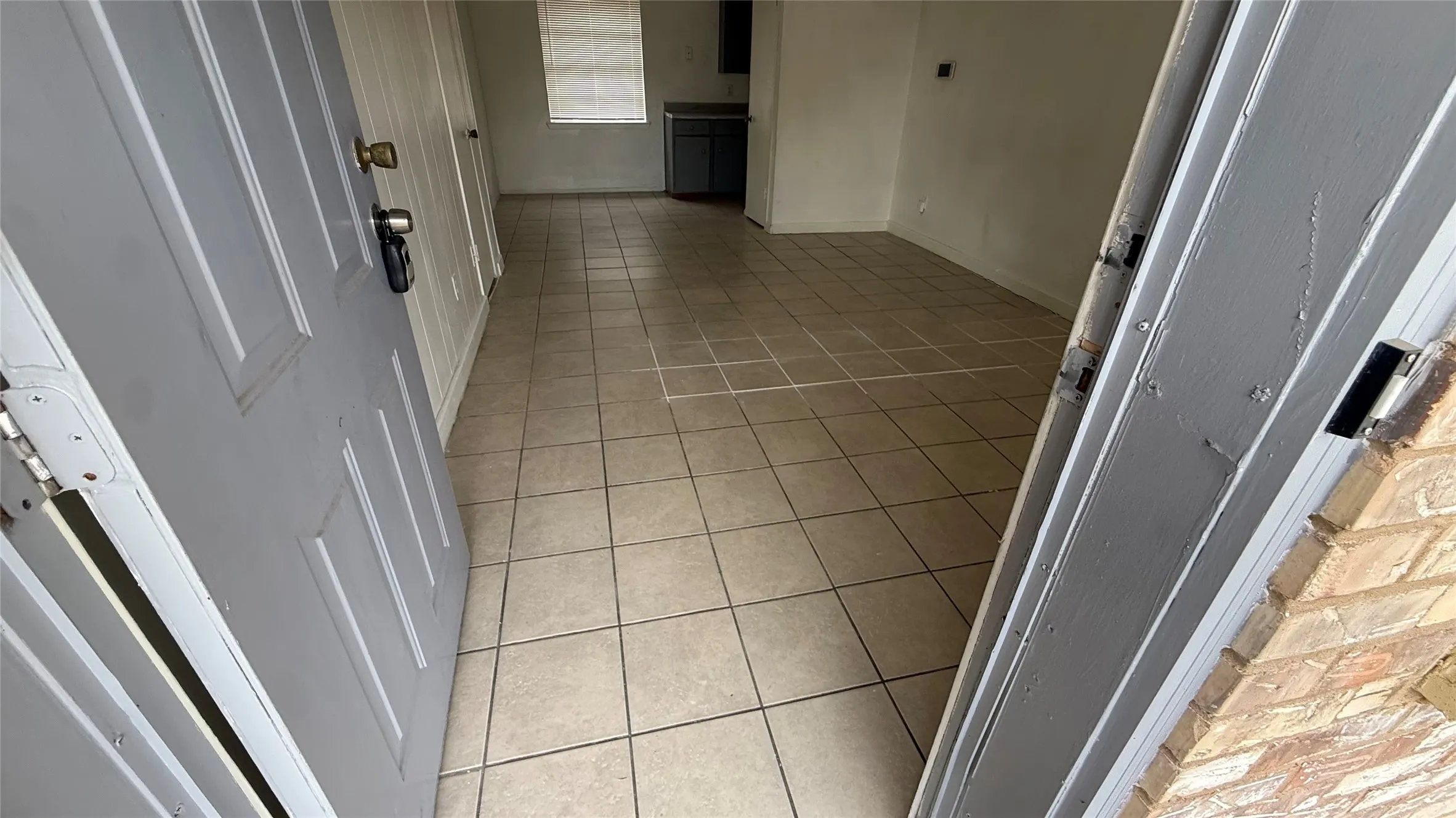 Single Family Residence For Sale in Hunt County , 4916 Mcdougal Street, Greenville, Texas 75401, 4 Bedroom, 2 Bathroom, Garage spaces, 1,266 Sqft, built in 1975, mls#21403590, Real Estate Agent in Greenville, Homes For Sale in Hunt county, Homes For Sale in Greenville, Realtor in Greenville Texas, Real Estate Brokerage Independent Realty Texas, Luminita Cordes Realtor