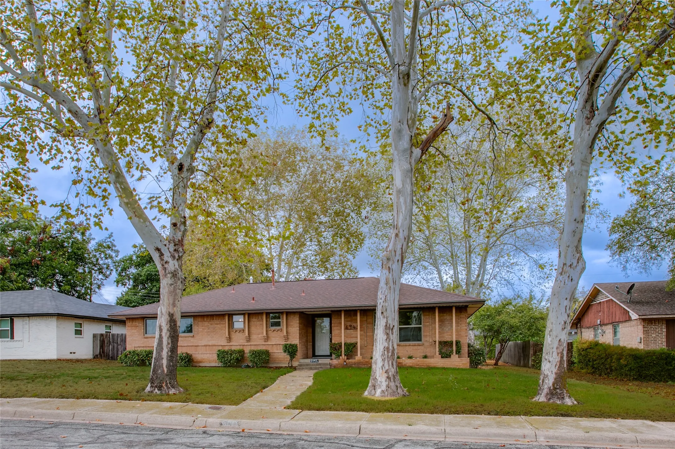 Single Family Residence For Sale