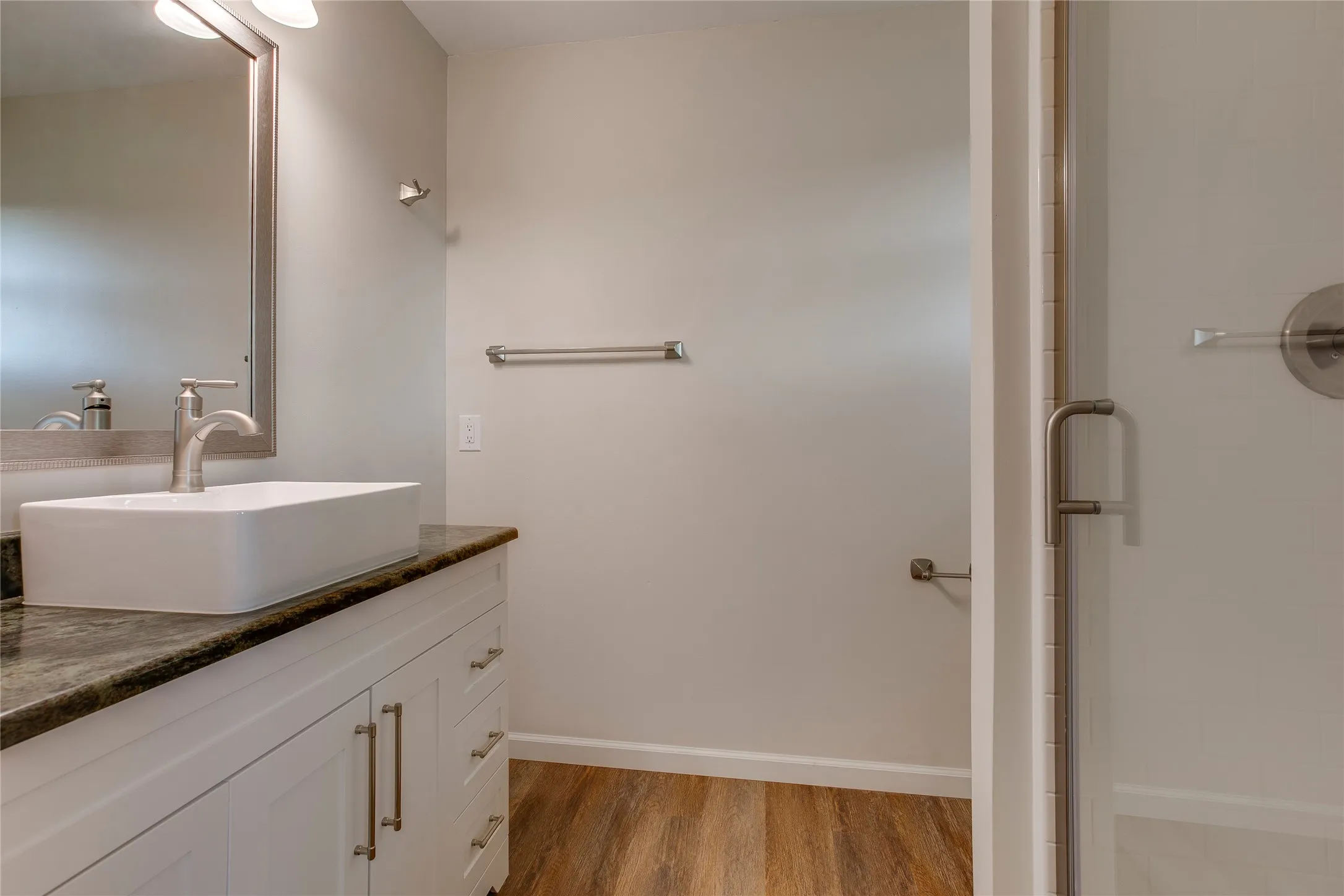 Single Family Residence For Sale in Dallas County , 6945 Clearglen Drive, Dallas, Texas 75232, 3 Bedroom, 2 Bathroom, 2 Garage spaces, 1,778 Sqft, built in 1963, mls#21403866, Real Estate Agent in Dallas, Homes For Sale in Dallas county, Homes For Sale in Dallas, Realtor in Dallas Texas, Real Estate Brokerage Independent Realty Texas, Luminita Cordes Realtor