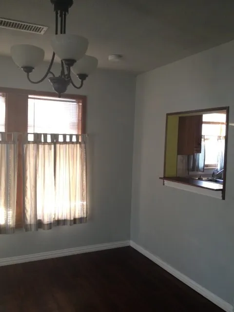 Single Family Residence For Rent in Taylor County , 1442 N 19th Street, Abilene, Texas 79601, 2 Bedroom, 1 Bathroom, Garage spaces, 1,155 Sqft, built in 1940, mls#21404517, Real Estate Agent in Abilene, Homes For Rent in Taylor county, Homes For Rent in Abilene, Realtor in Abilene Texas, Real Estate Brokerage Independent Realty Texas, Luminita Cordes Realtor