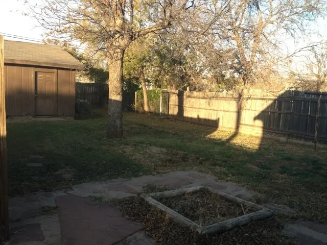 Single Family Residence For Rent in Taylor County , 1442 N 19th Street, Abilene, Texas 79601, 2 Bedroom, 1 Bathroom, Garage spaces, 1,155 Sqft, built in 1940, mls#21404517, Real Estate Agent in Abilene, Homes For Rent in Taylor county, Homes For Rent in Abilene, Realtor in Abilene Texas, Real Estate Brokerage Independent Realty Texas, Luminita Cordes Realtor