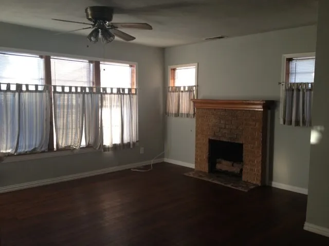 Single Family Residence For Rent in Taylor County , 1442 N 19th Street, Abilene, Texas 79601, 2 Bedroom, 1 Bathroom, Garage spaces, 1,155 Sqft, built in 1940, mls#21404517, Real Estate Agent in Abilene, Homes For Rent in Taylor county, Homes For Rent in Abilene, Realtor in Abilene Texas, Real Estate Brokerage Independent Realty Texas, Luminita Cordes Realtor